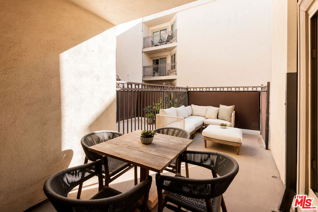 141 S Clark Dr Unit: 216