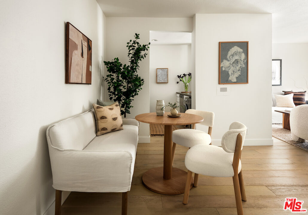 141 S Clark Dr Unit: 216