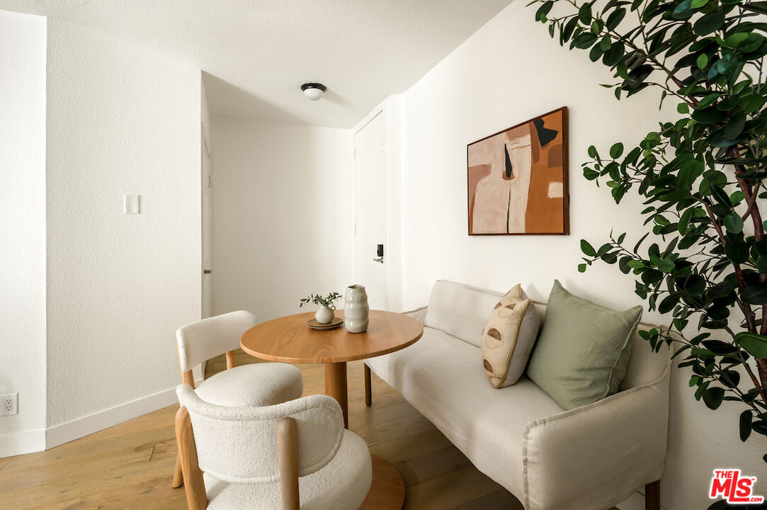 141 S Clark Dr Unit: 216