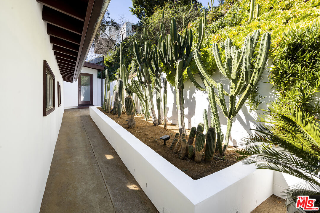 2251 Sunset Heights Dr