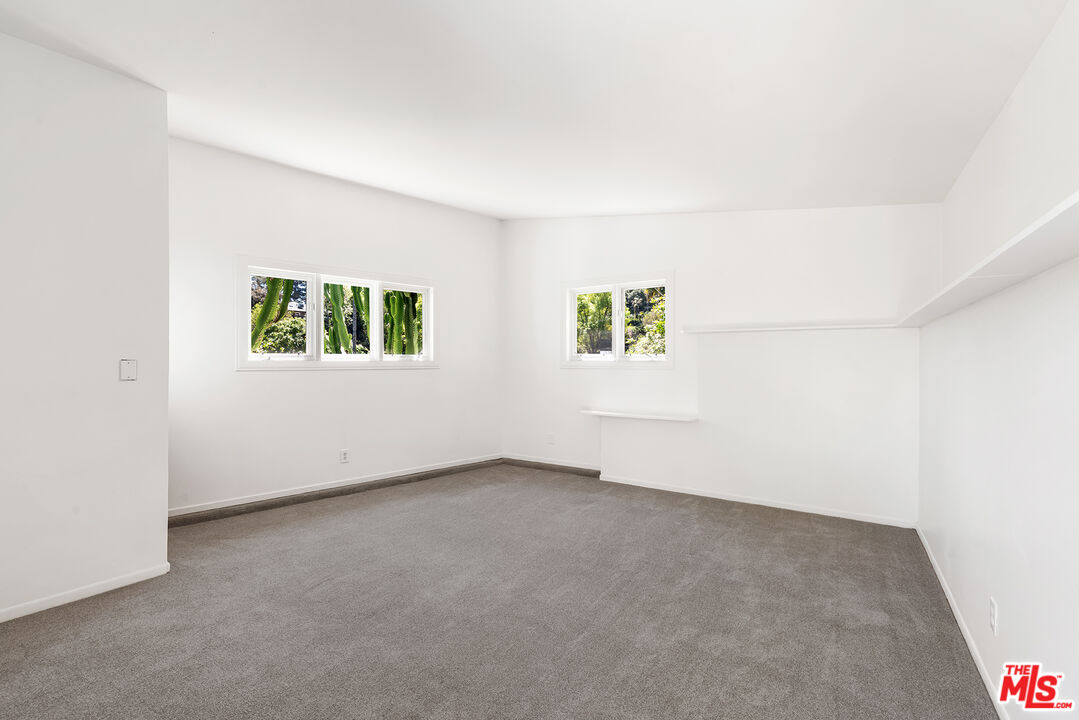 2251 Sunset Heights Dr