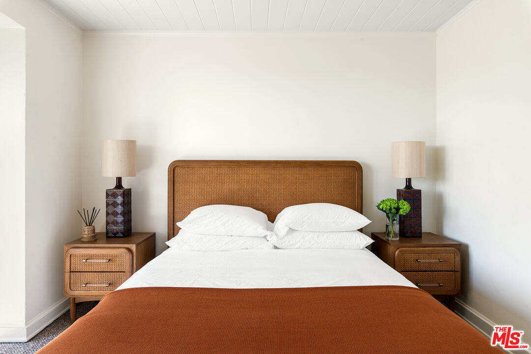 2251 Sunset Heights Dr