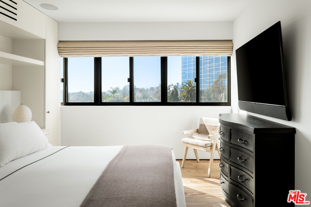 999 N Doheny Dr Unit: 510