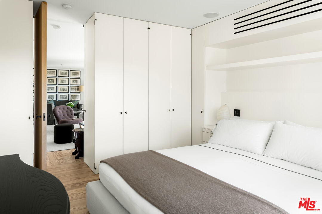 999 N Doheny Dr Unit: 510