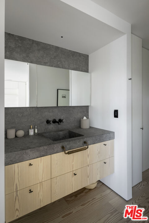 999 N Doheny Dr Unit: 510