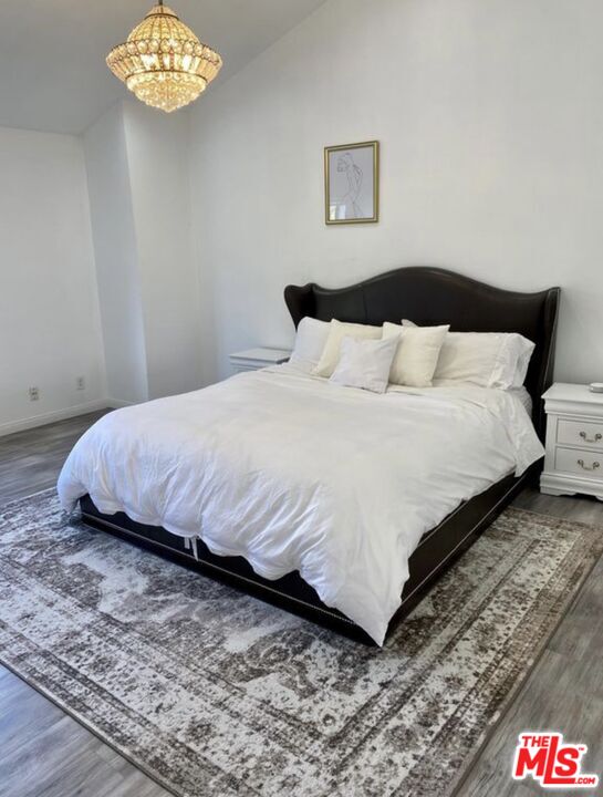 944 Palm Ave Unit: 2