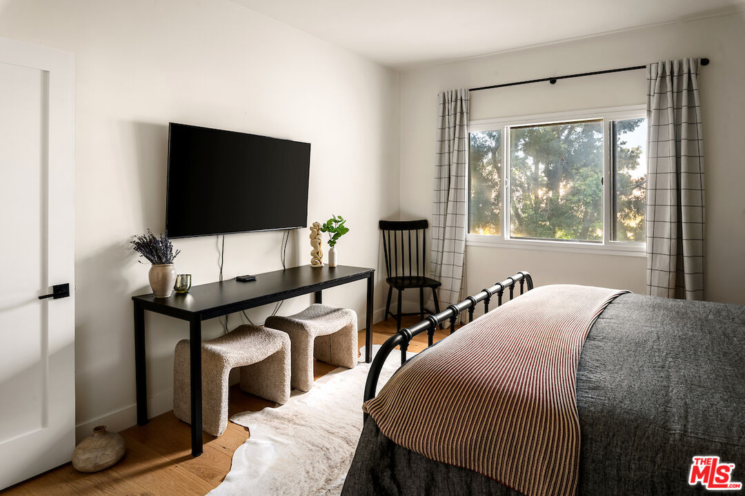 651 Wilcox Ave Unit: 3C