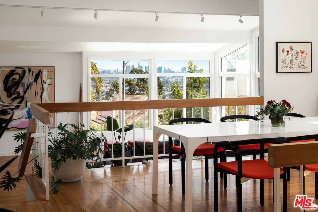 1926 N Crescent Heights Blvd