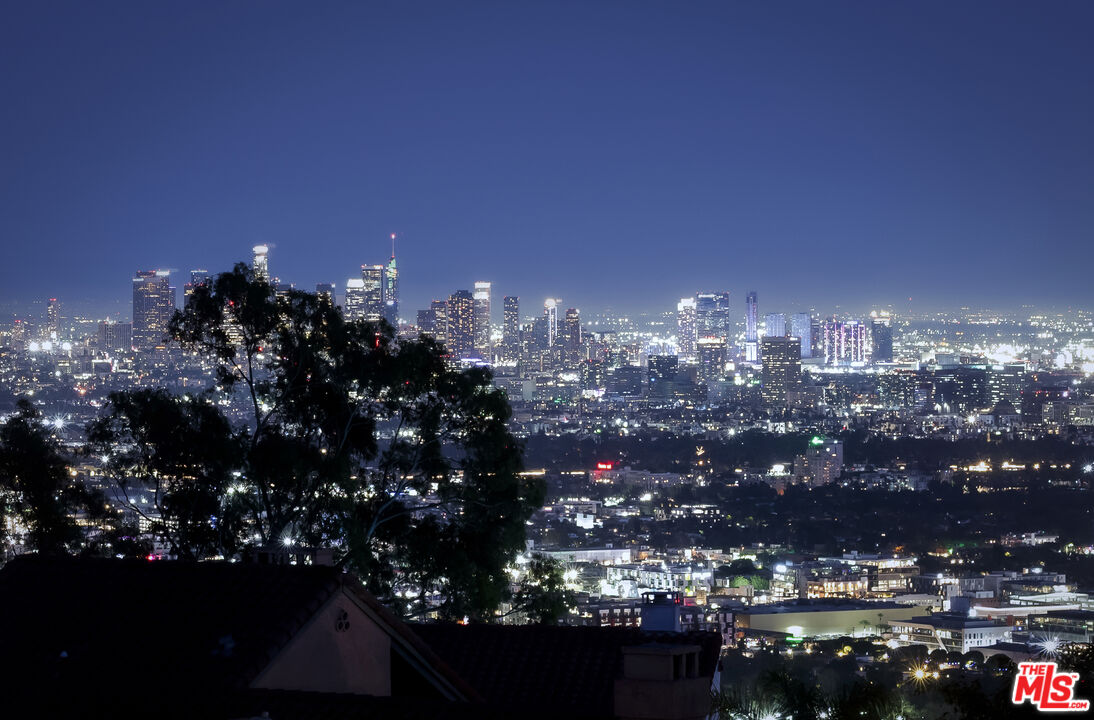 1926 N Crescent Heights Blvd