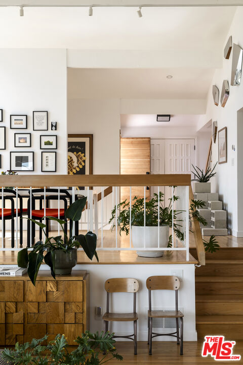 1926 N Crescent Heights Blvd