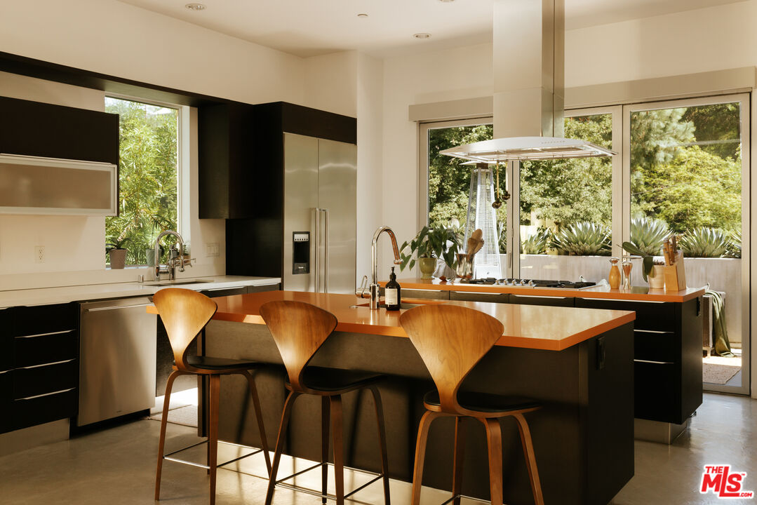 2169 Stanley Hills Dr