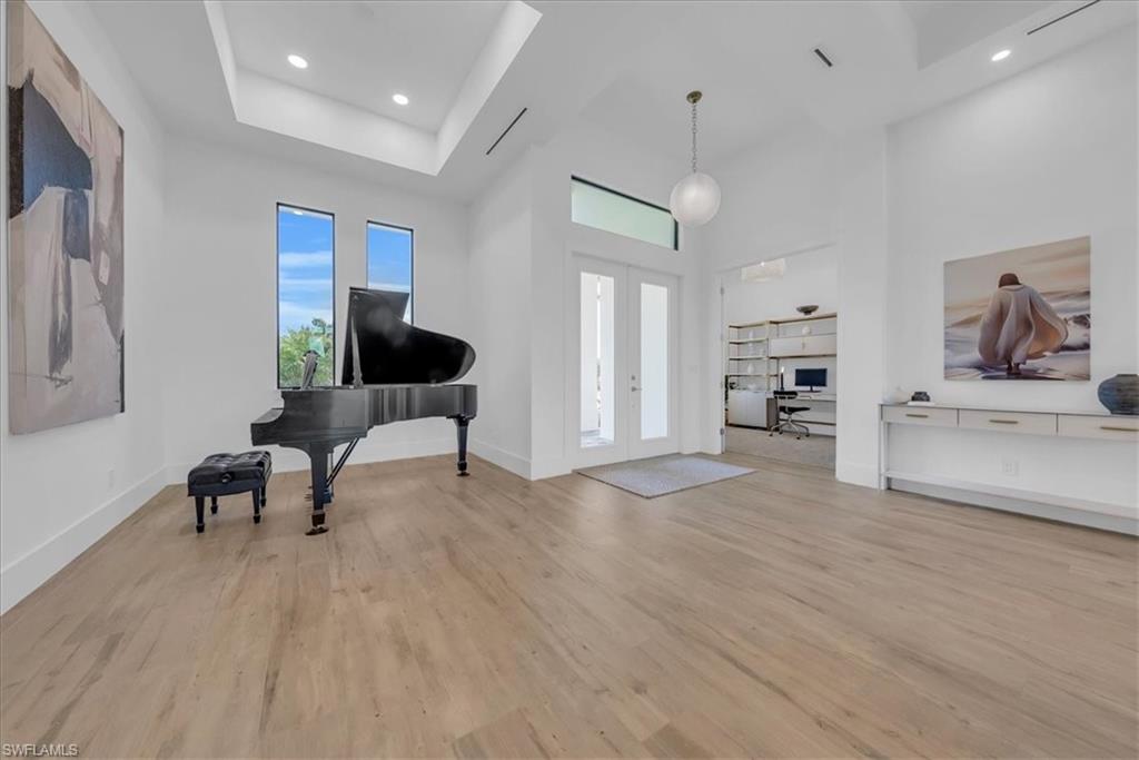 18018 Greenwood DR