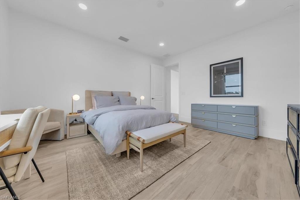18018 Greenwood DR
