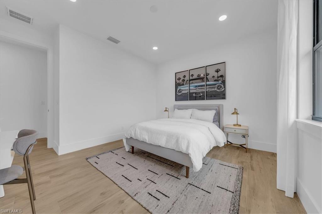 18018 Greenwood DR
