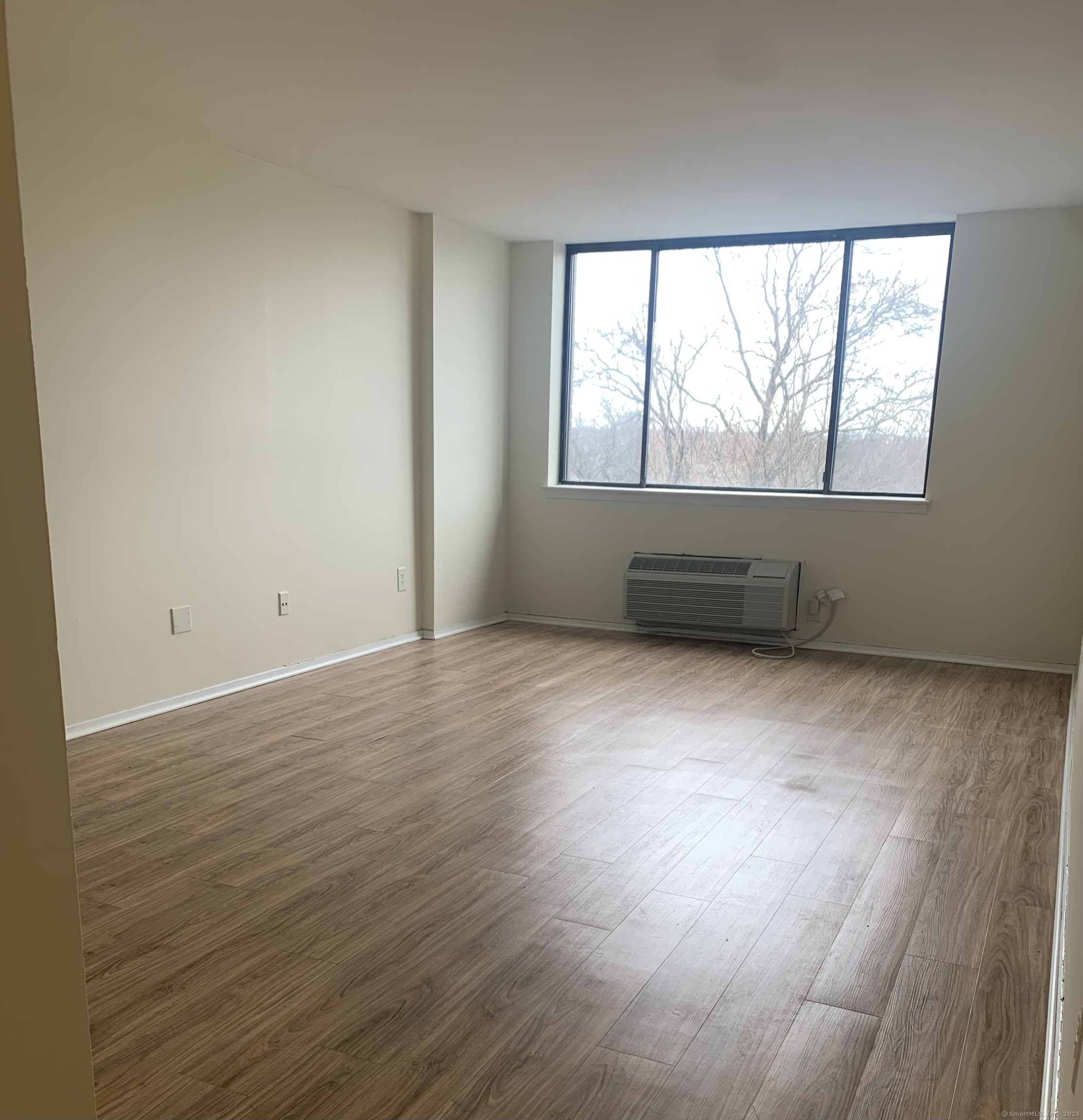 155 Brewster Street APT 5L