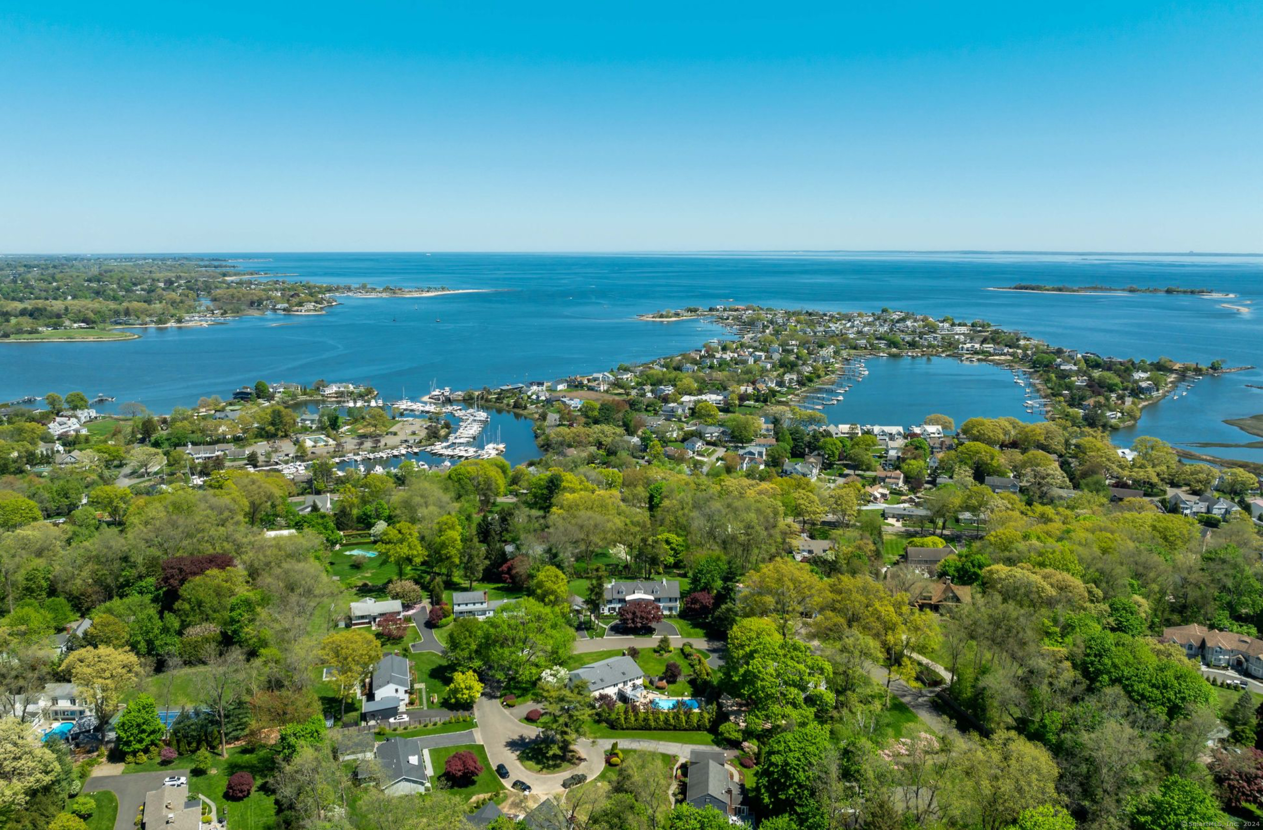 11 Skytop Drive