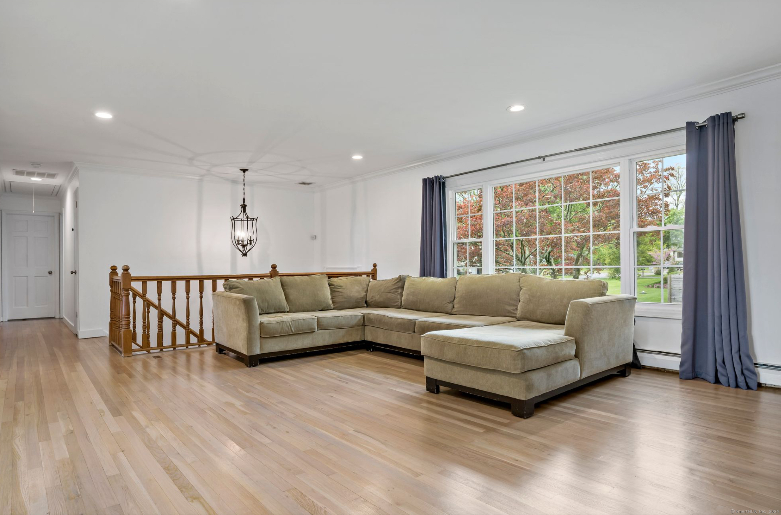 11 Skytop Drive