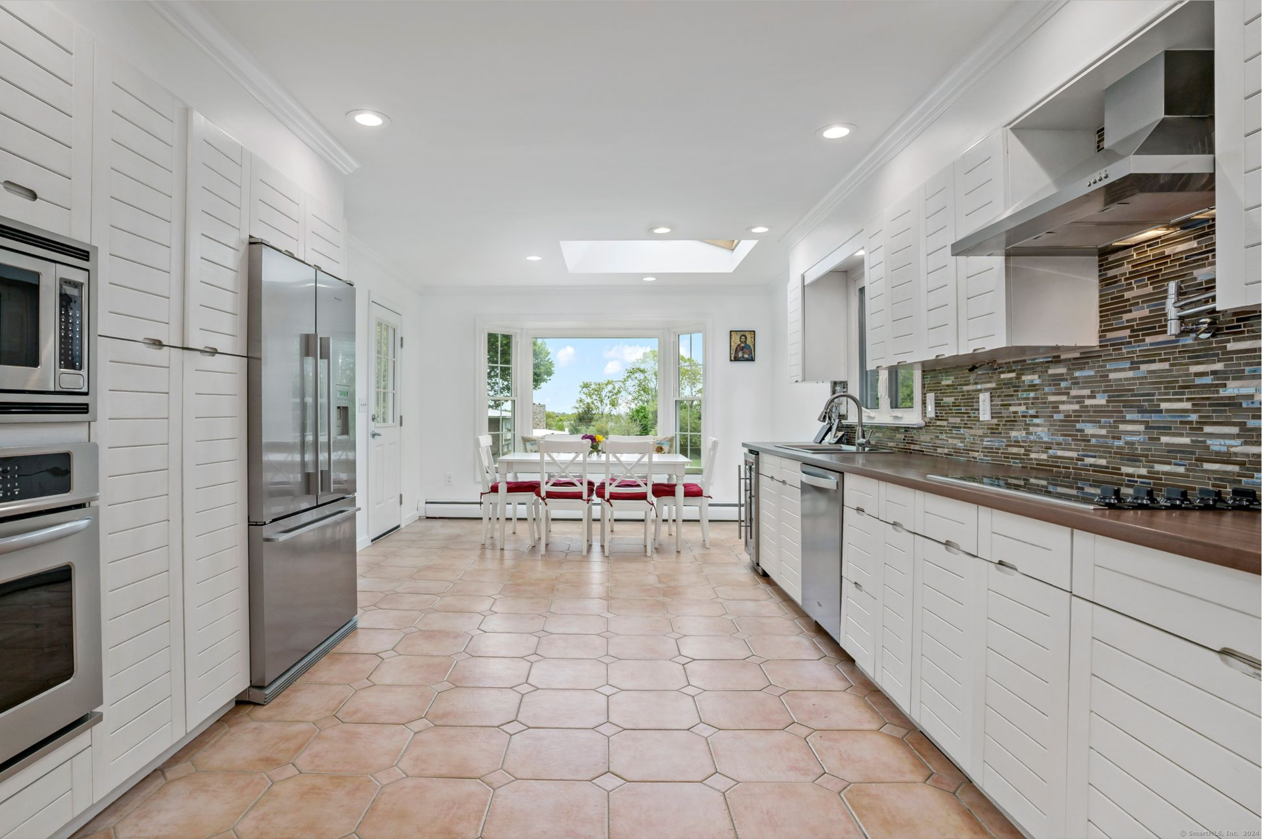11 Skytop Drive