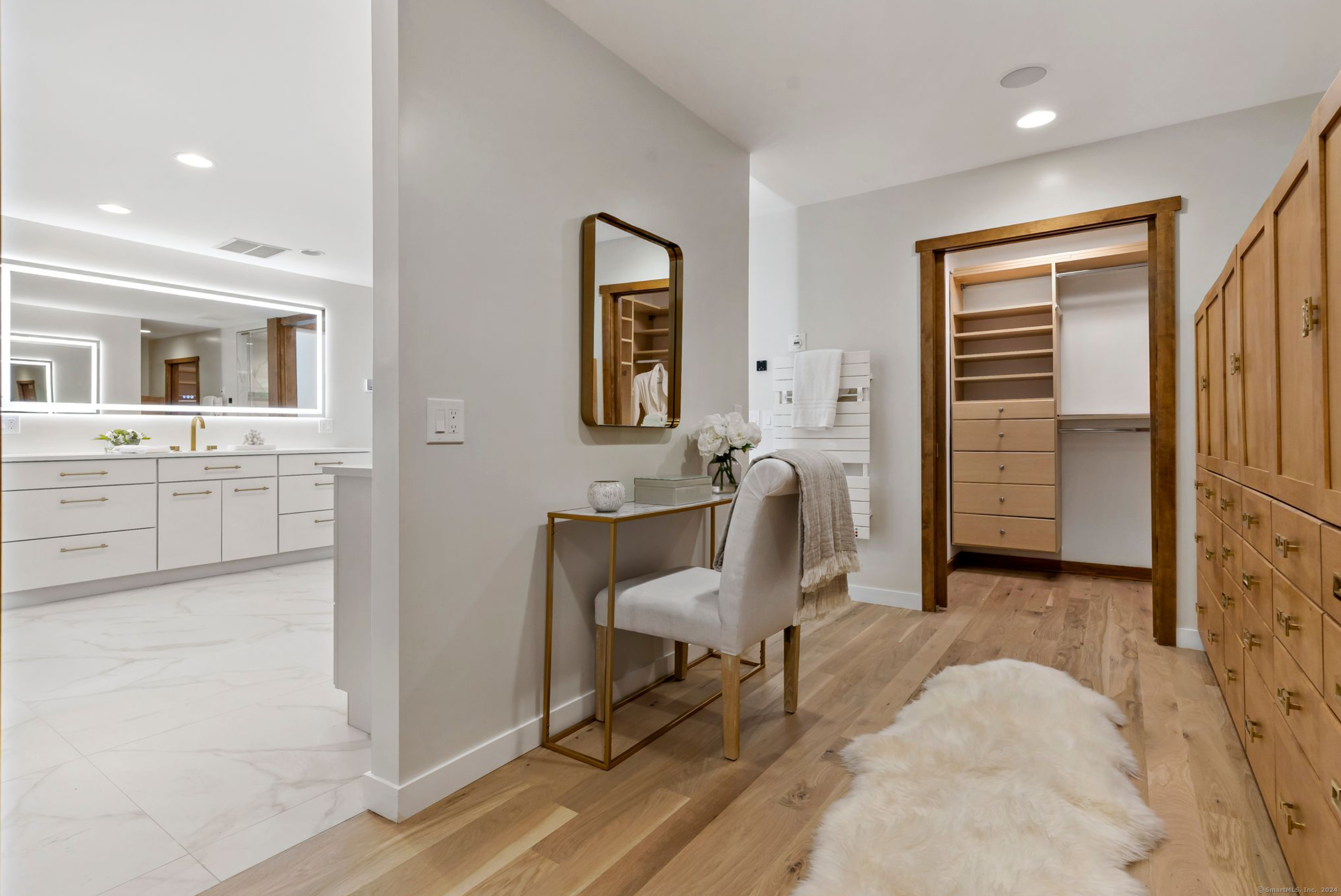 6 Singing Woods Road