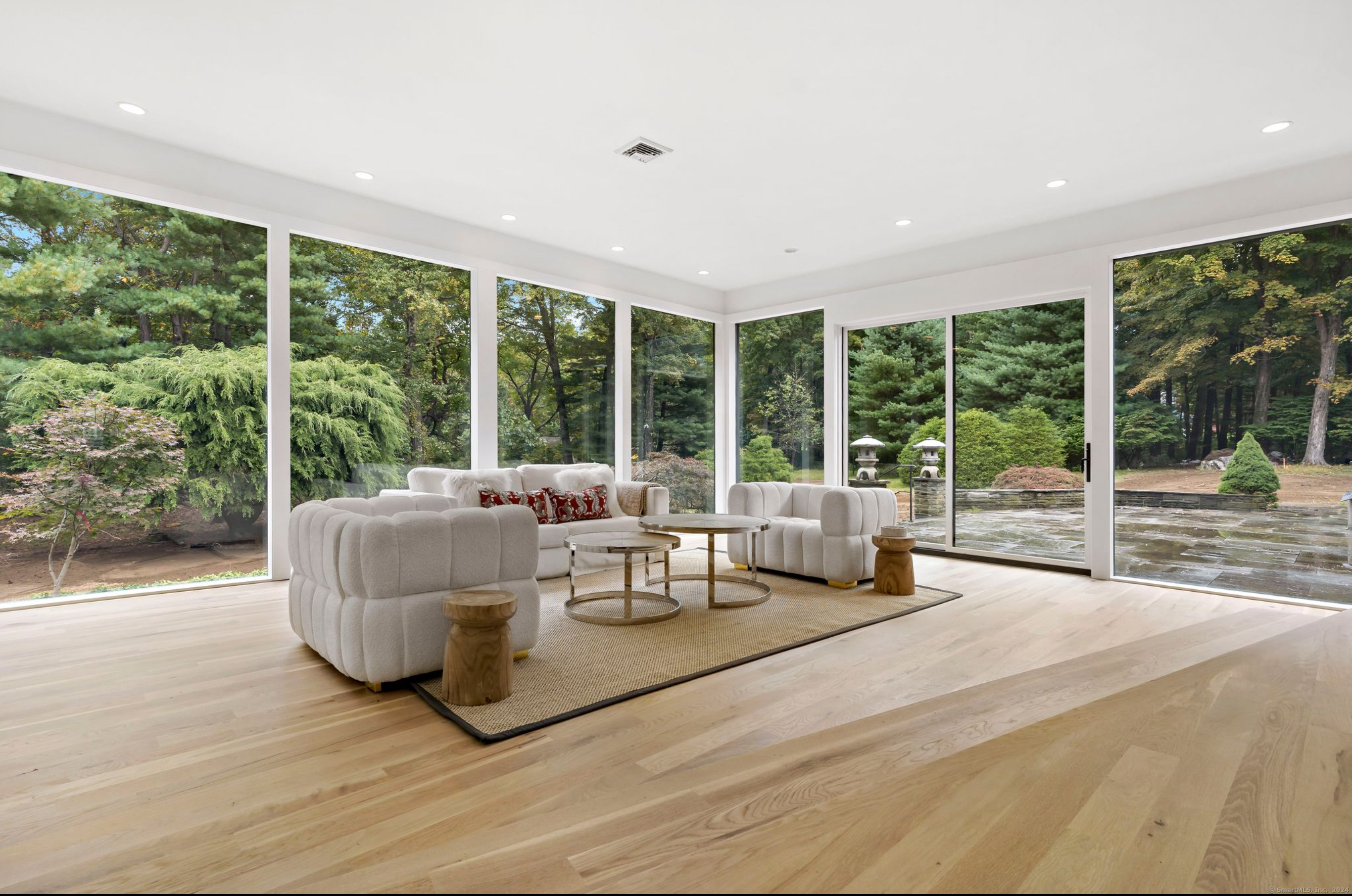 6 Singing Woods Road