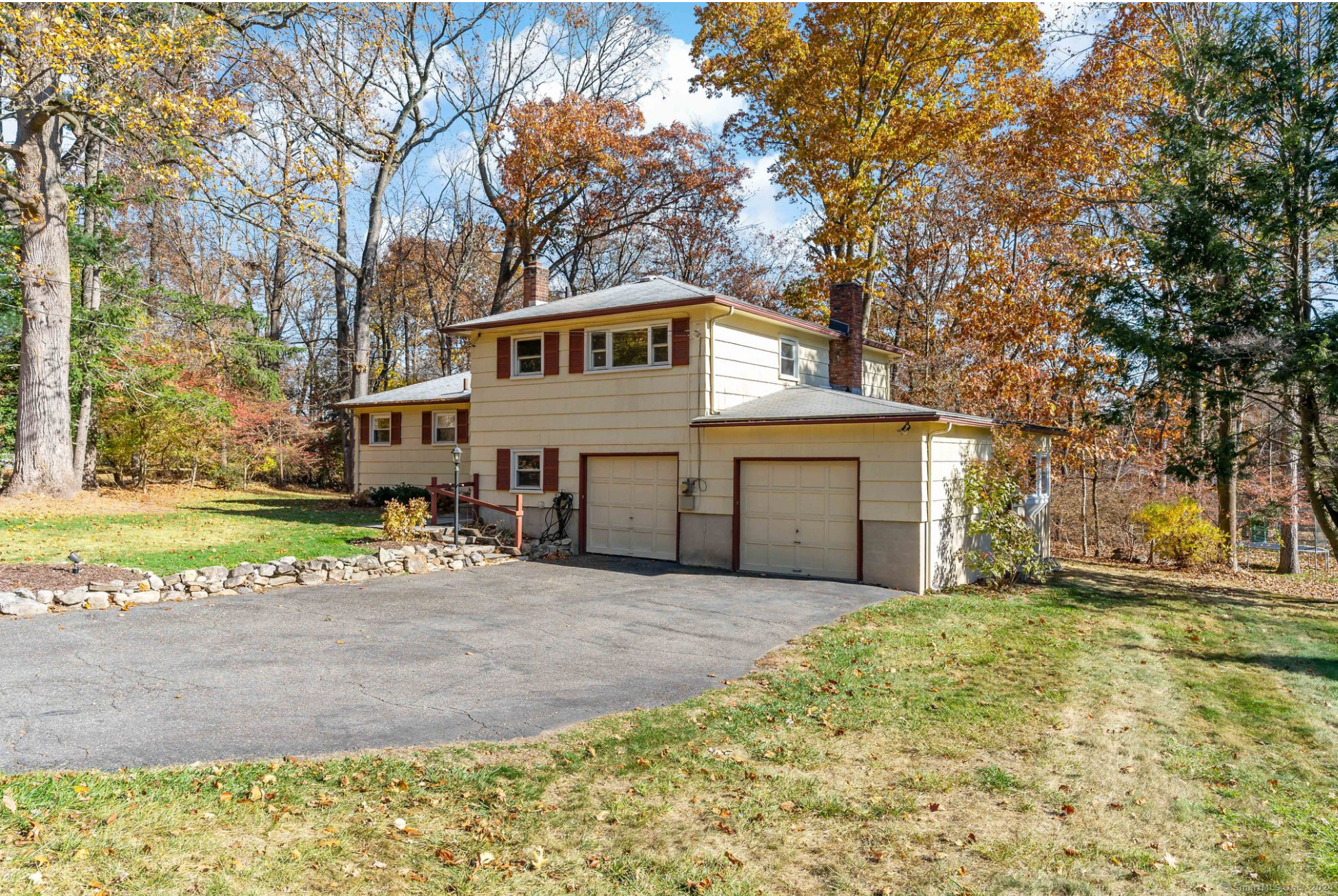 24 Algonquin Road