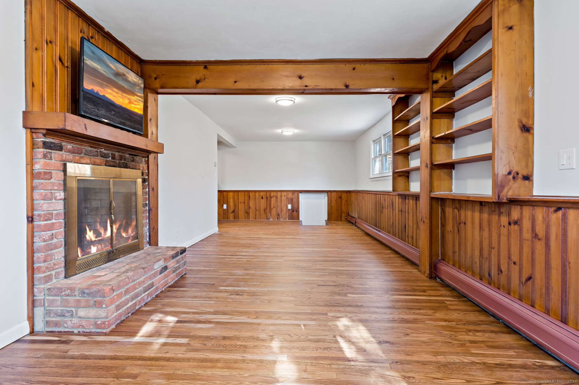 24 Algonquin Road