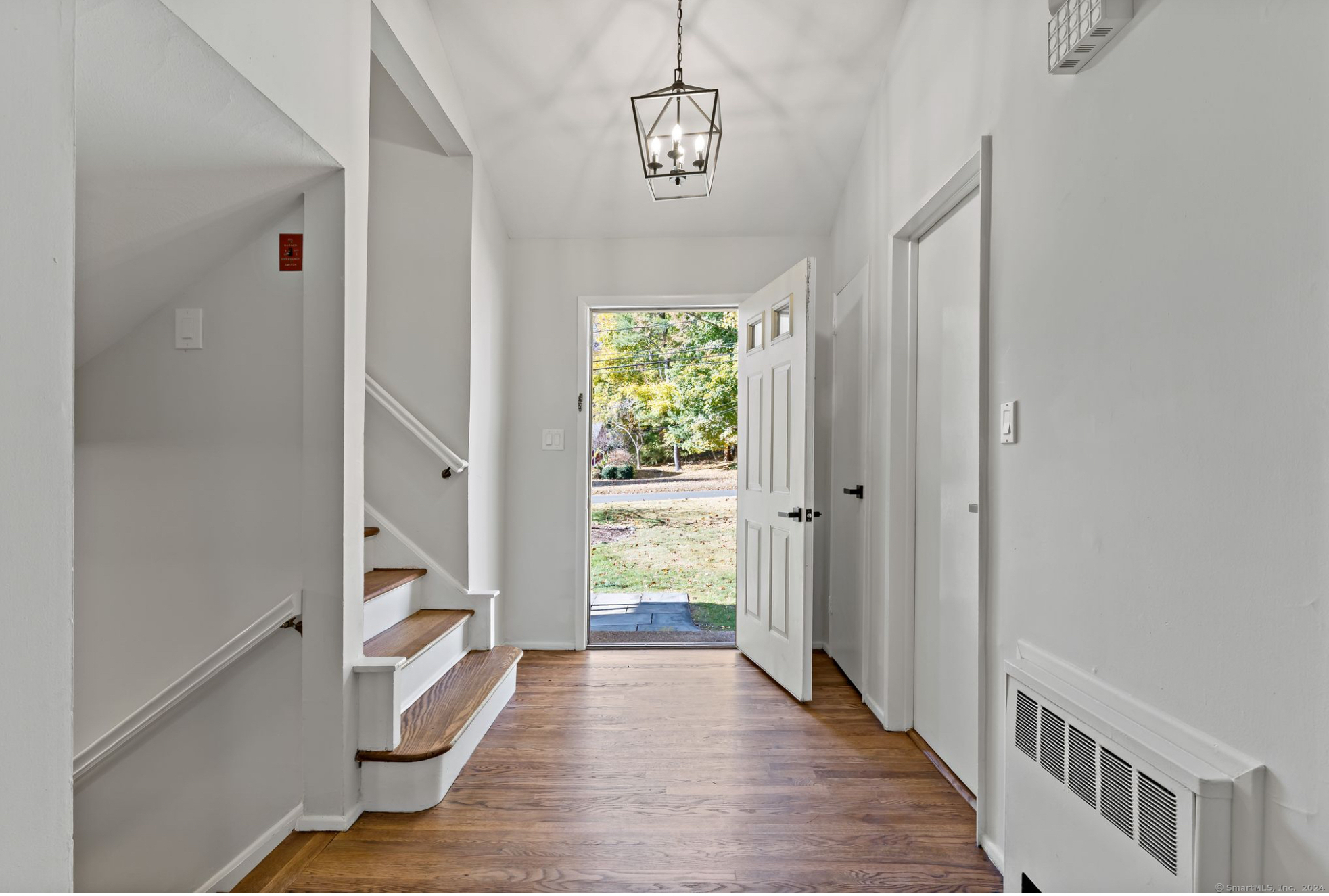 24 Algonquin Road
