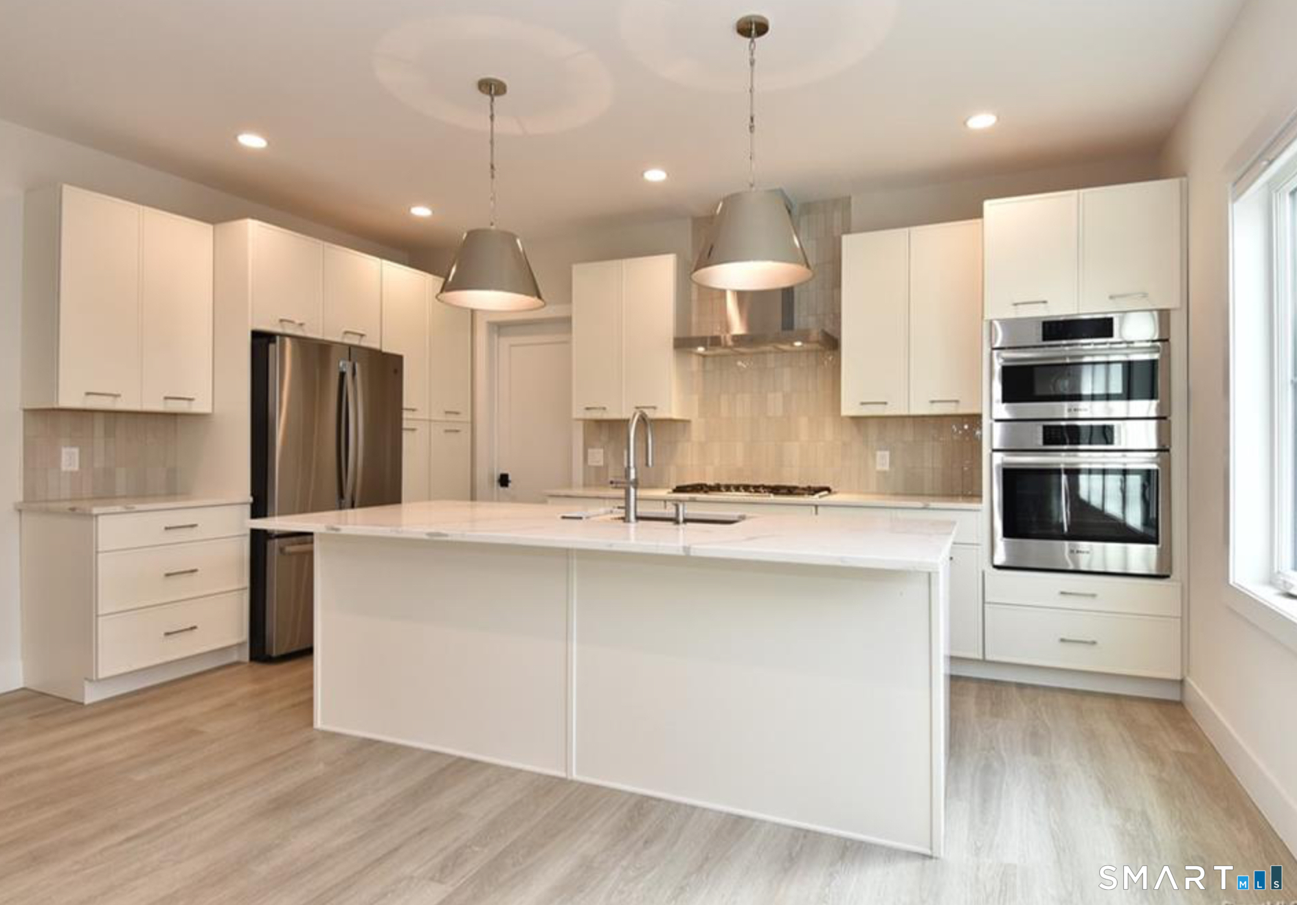 125 Richards Avenue #3