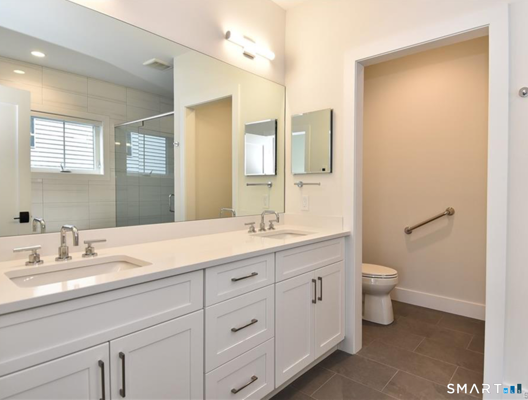 125 Richards Avenue #3