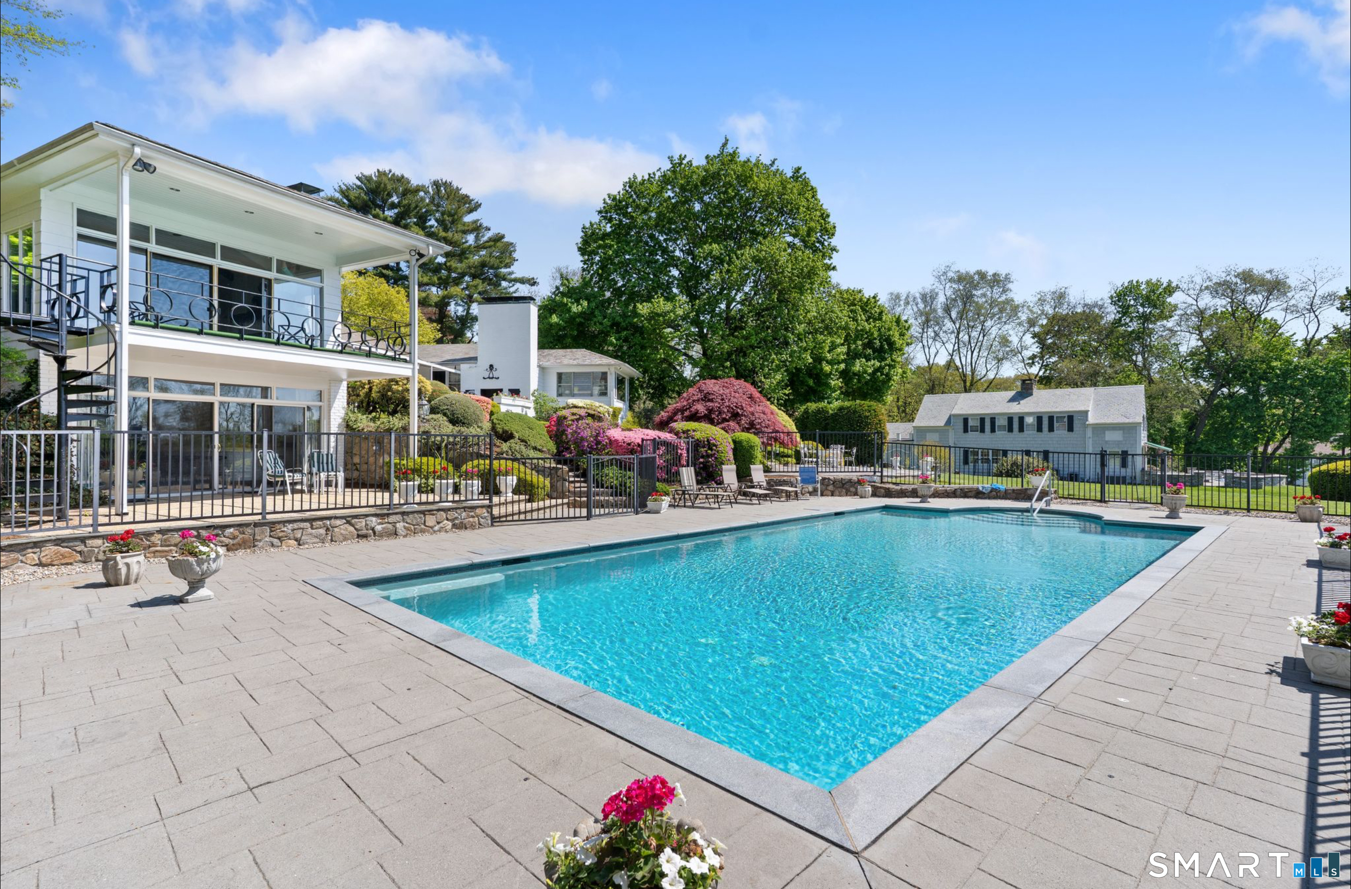 7 Sasqua Road