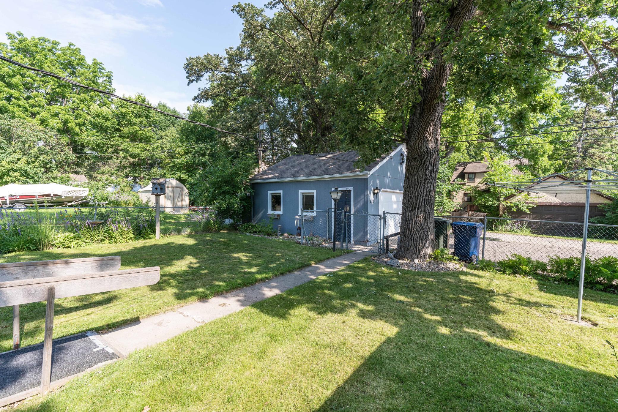 612 W Lincoln Avenue