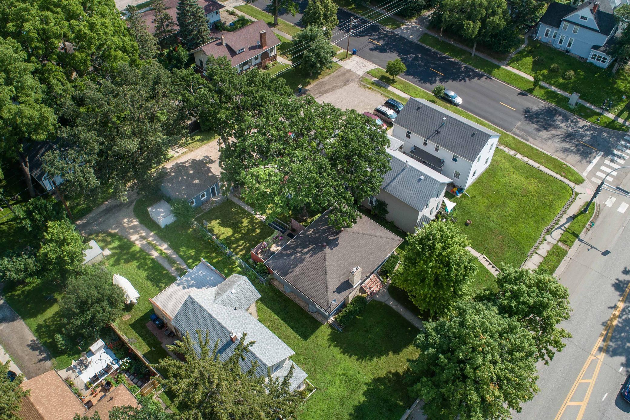 612 W Lincoln Avenue