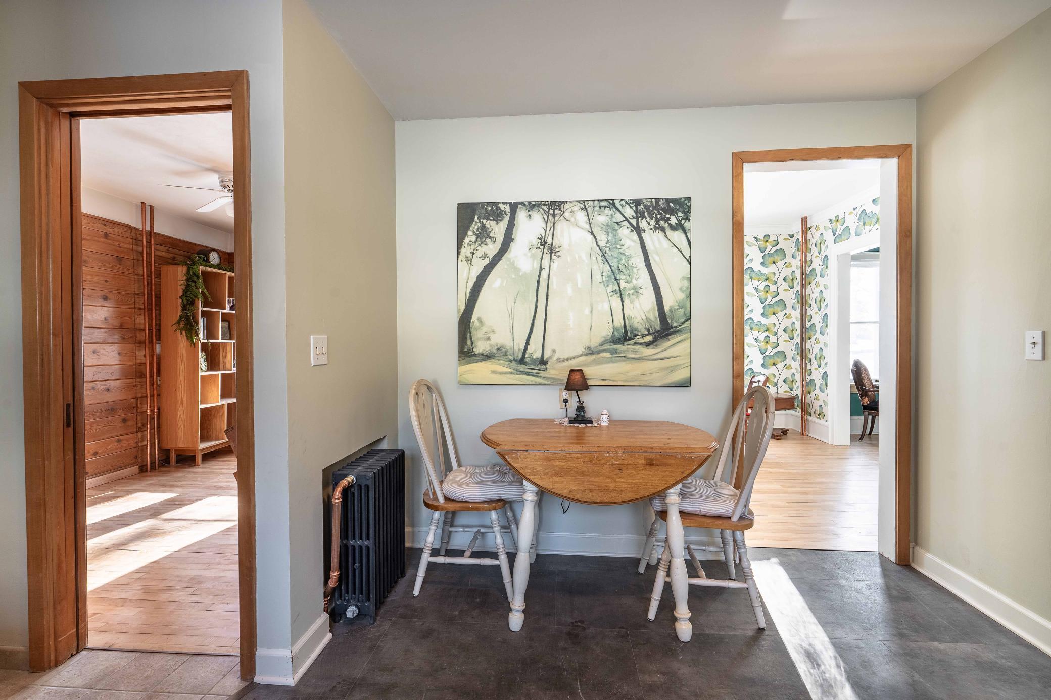 408 E Lakeside Drive