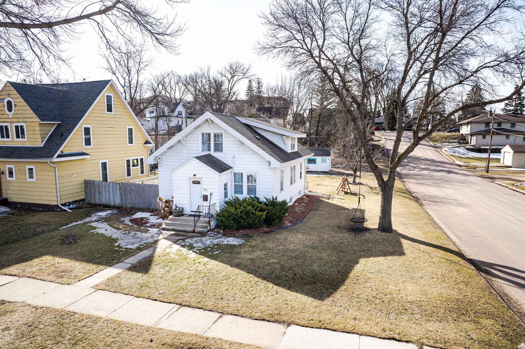 402 E Vasa Avenue