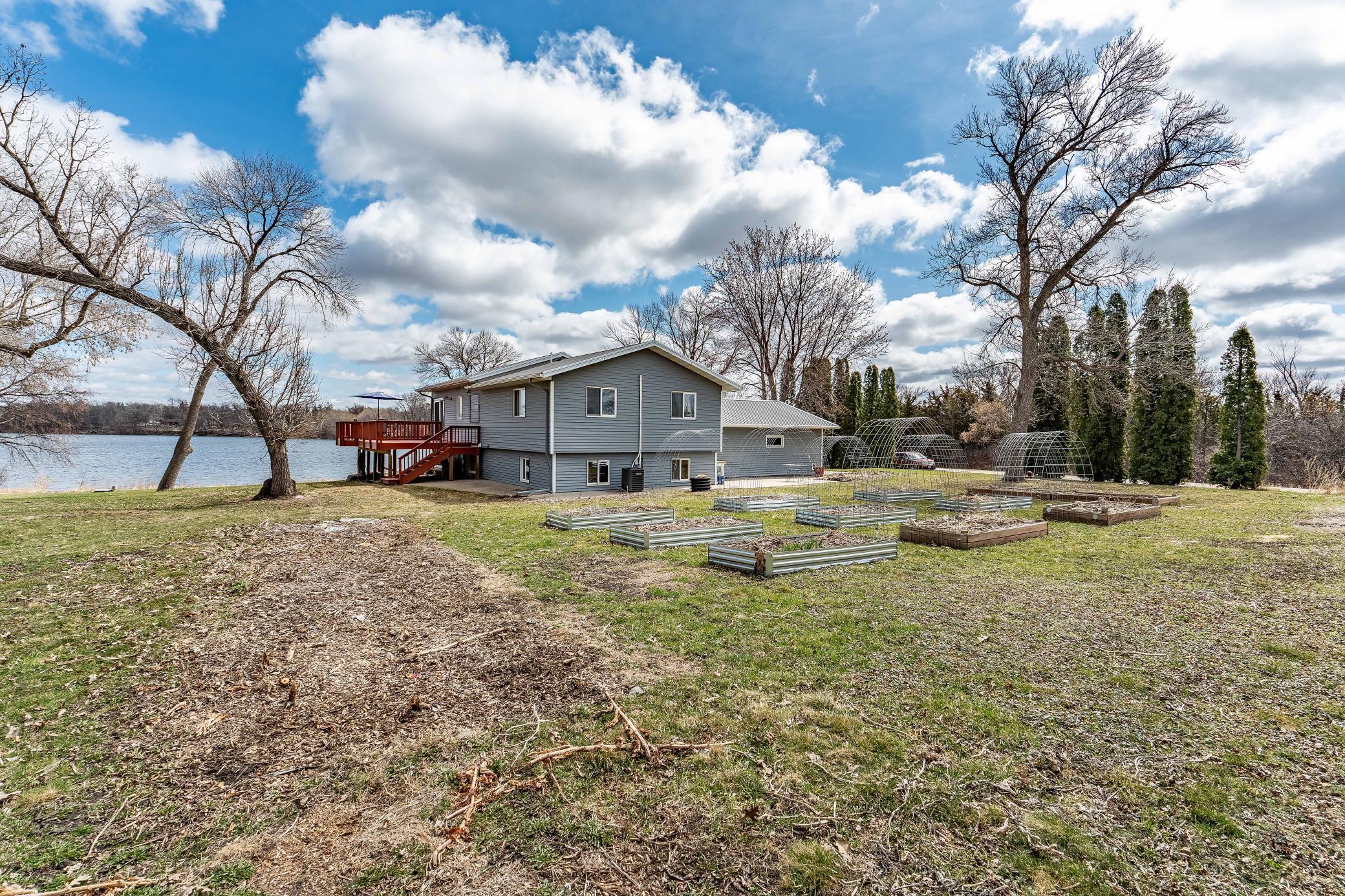 918 W Division Street