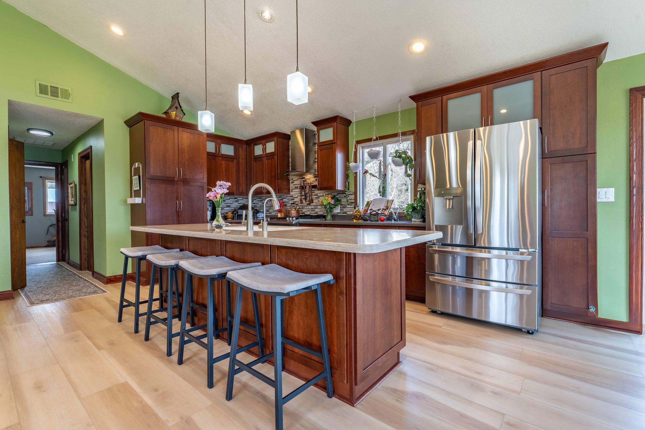 918 W Division Street