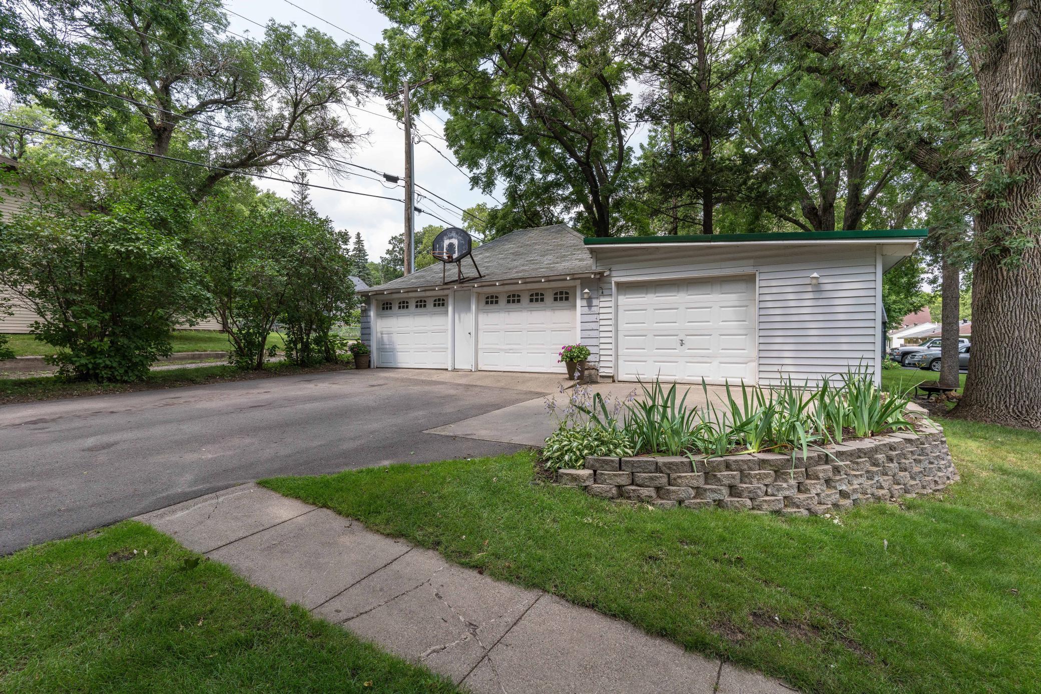 901 N Union Avenue