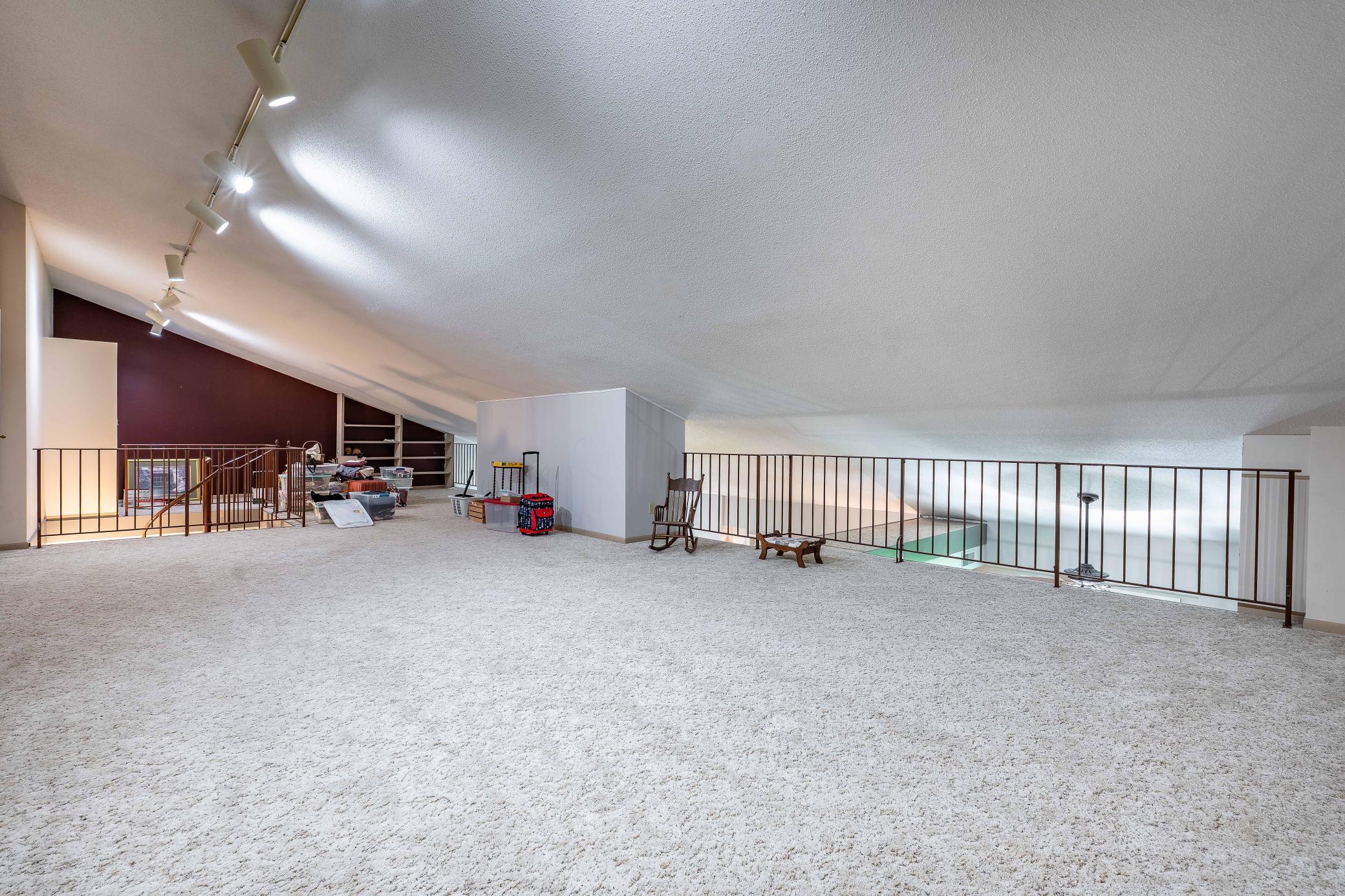 200 Willow Court Unit: 4C