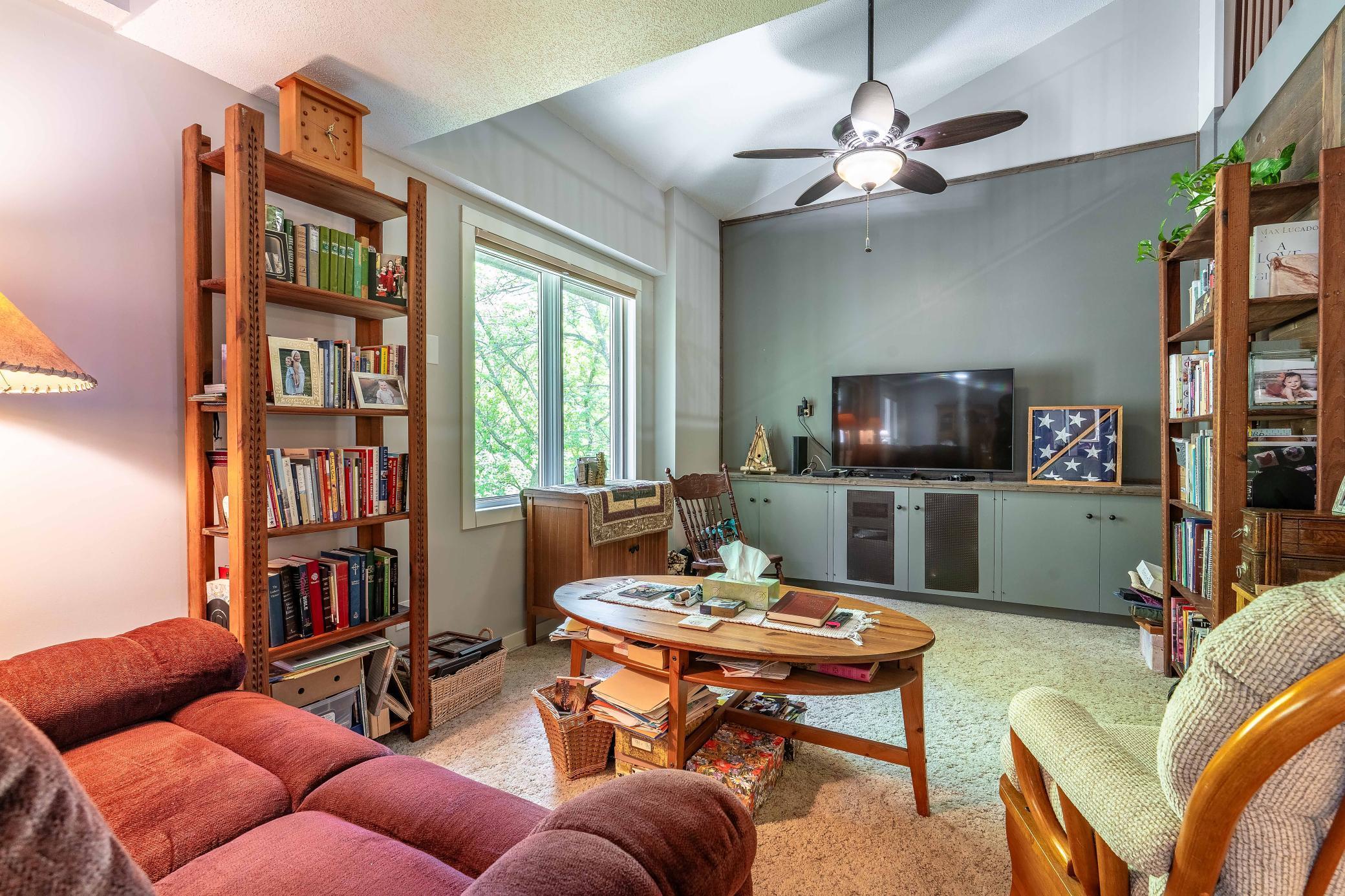 200 Willow Court Unit: 4C