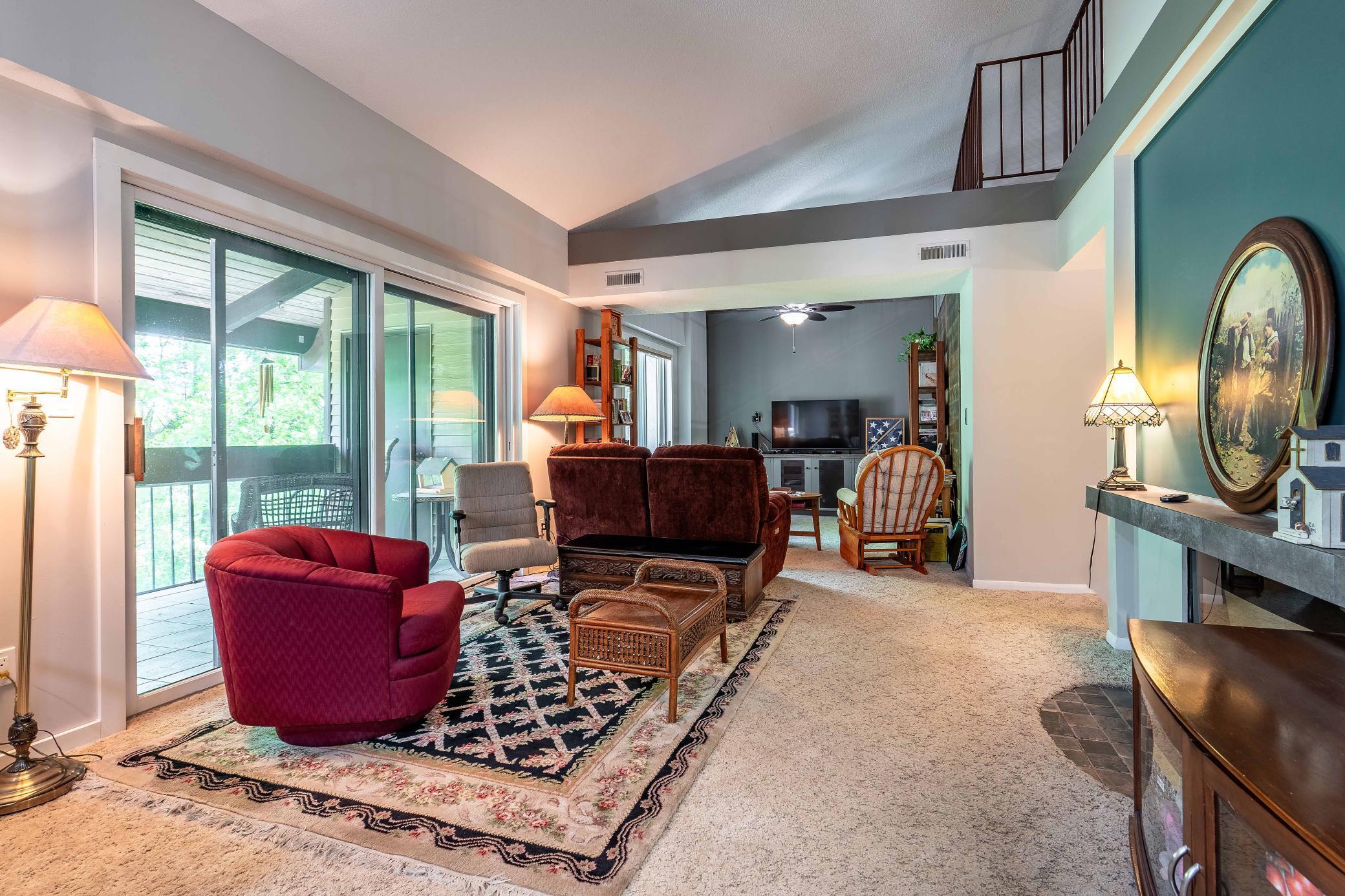 200 Willow Court Unit: 4C