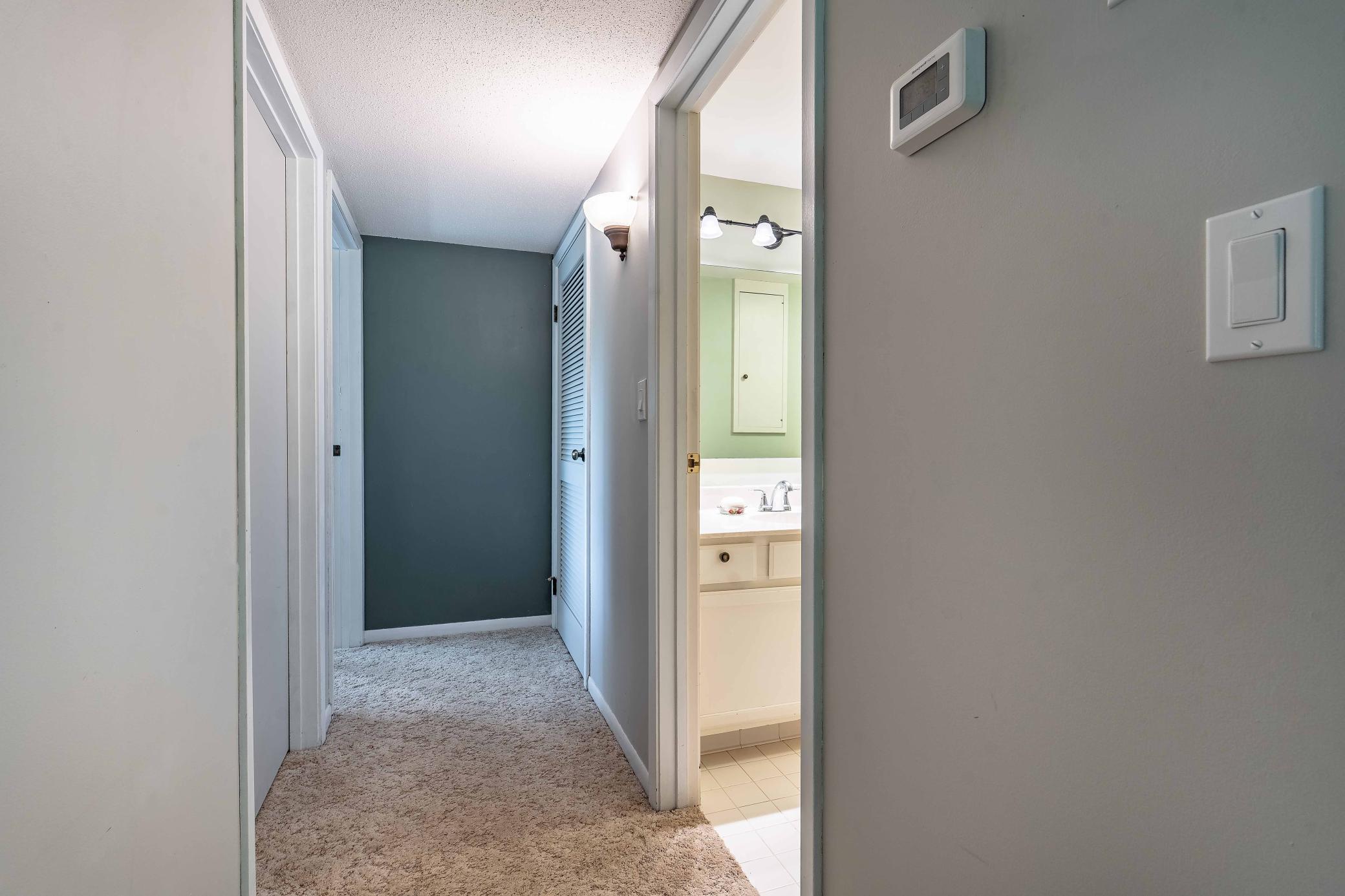 200 Willow Court Unit: 4C