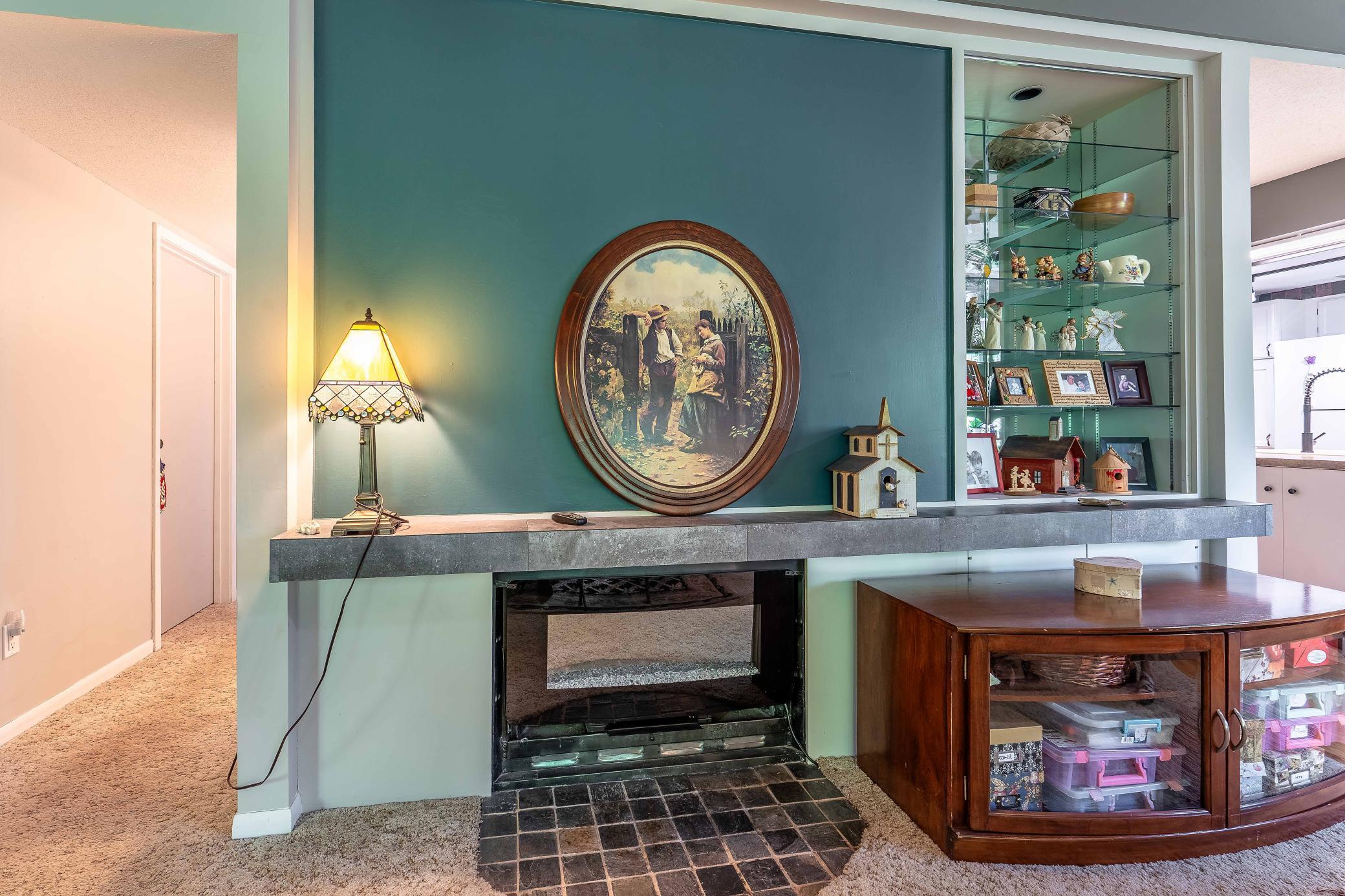 200 Willow Court Unit: 4C