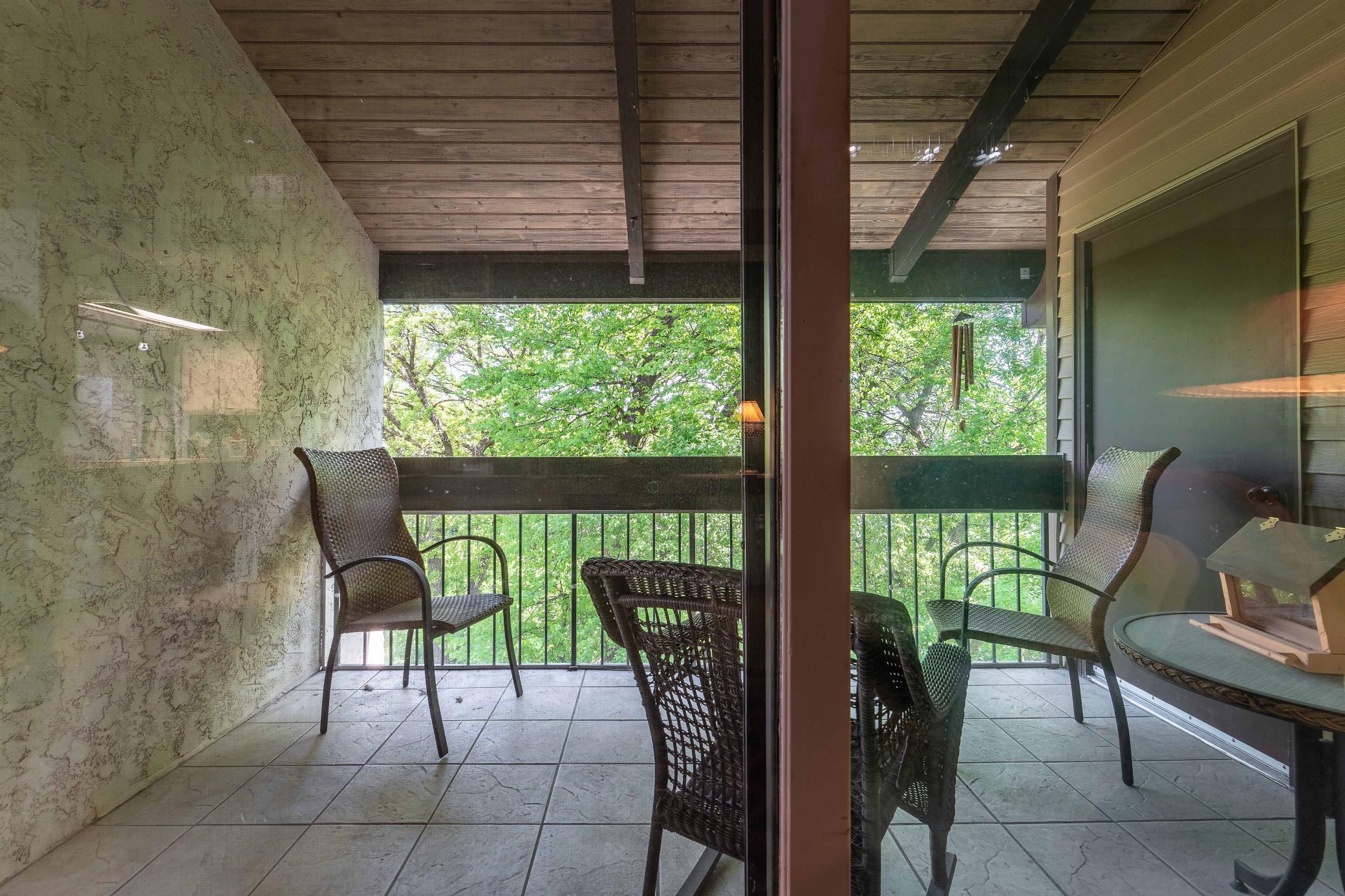 200 Willow Court Unit: 4C