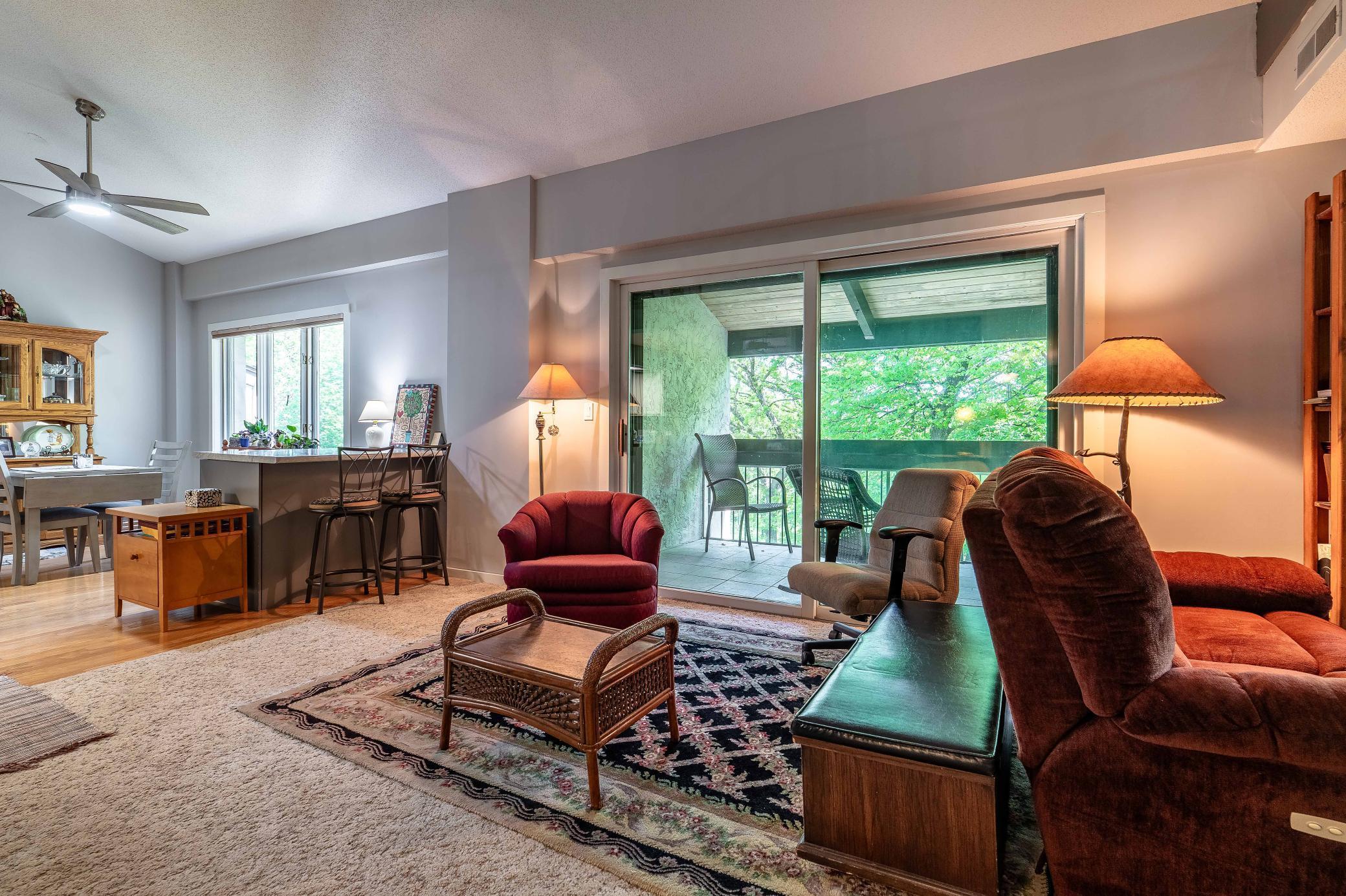 200 Willow Court Unit: 4C