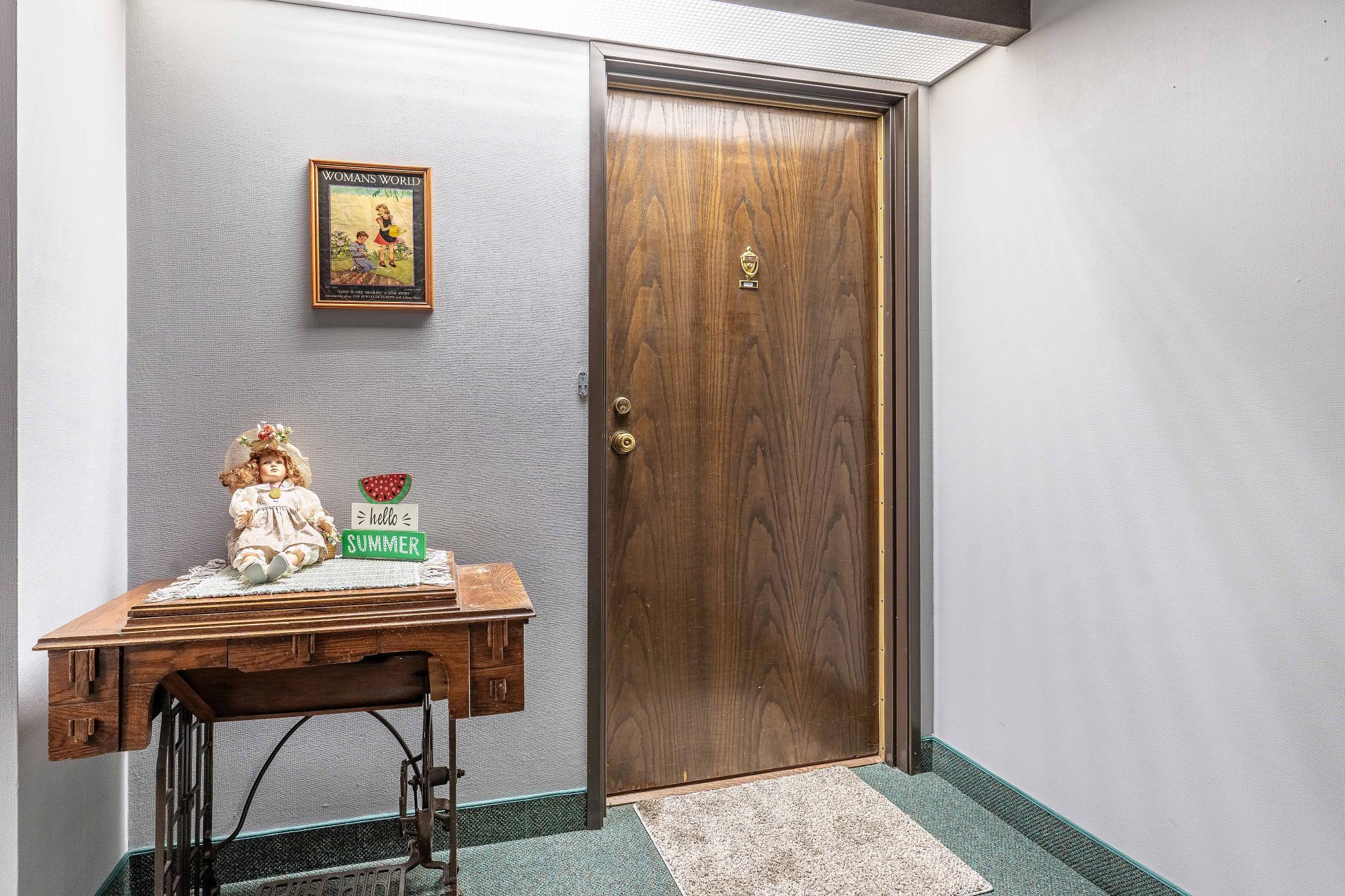 200 Willow Court Unit: 4C