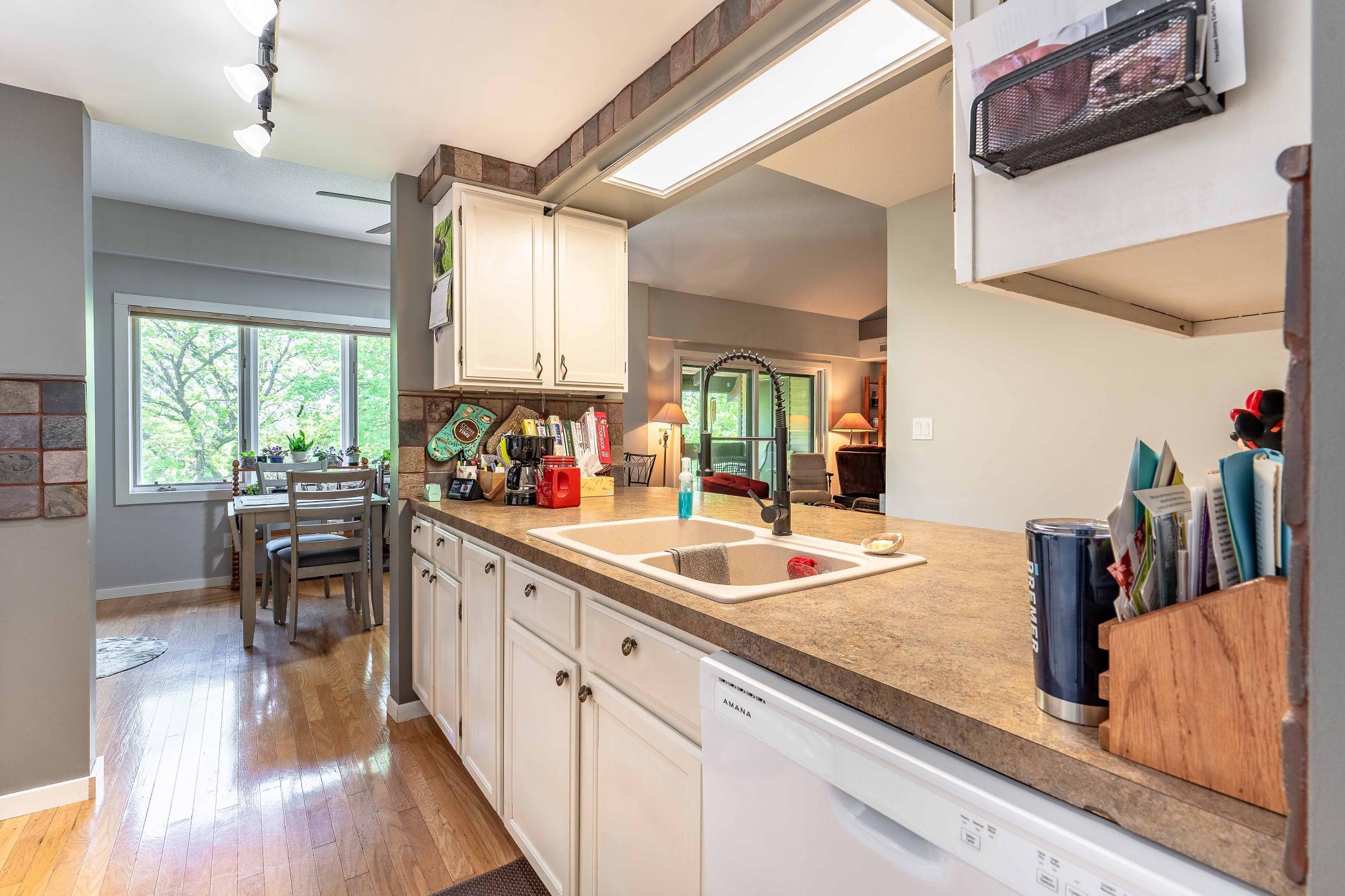 200 Willow Court Unit: 4C