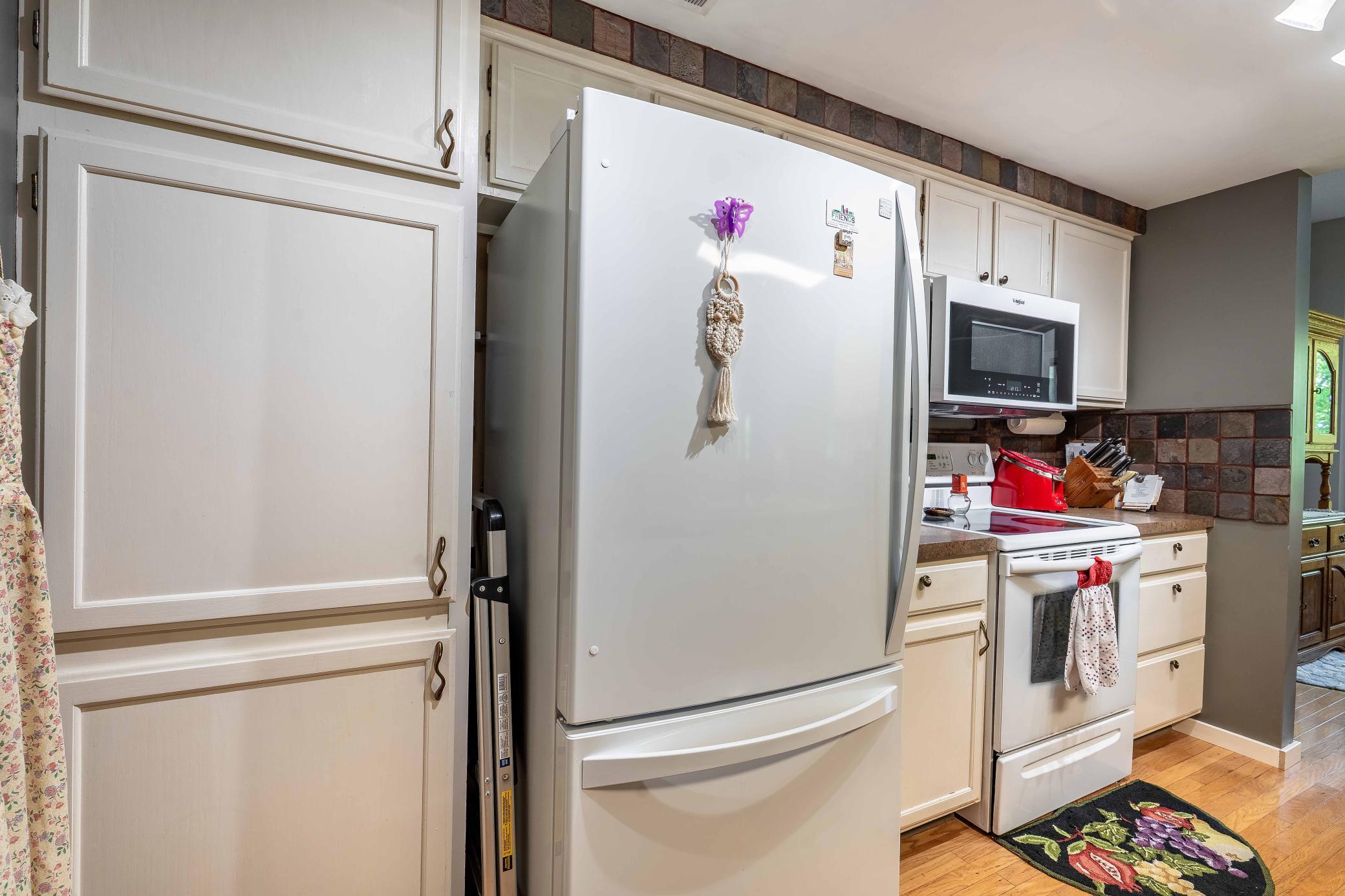 200 Willow Court Unit: 4C