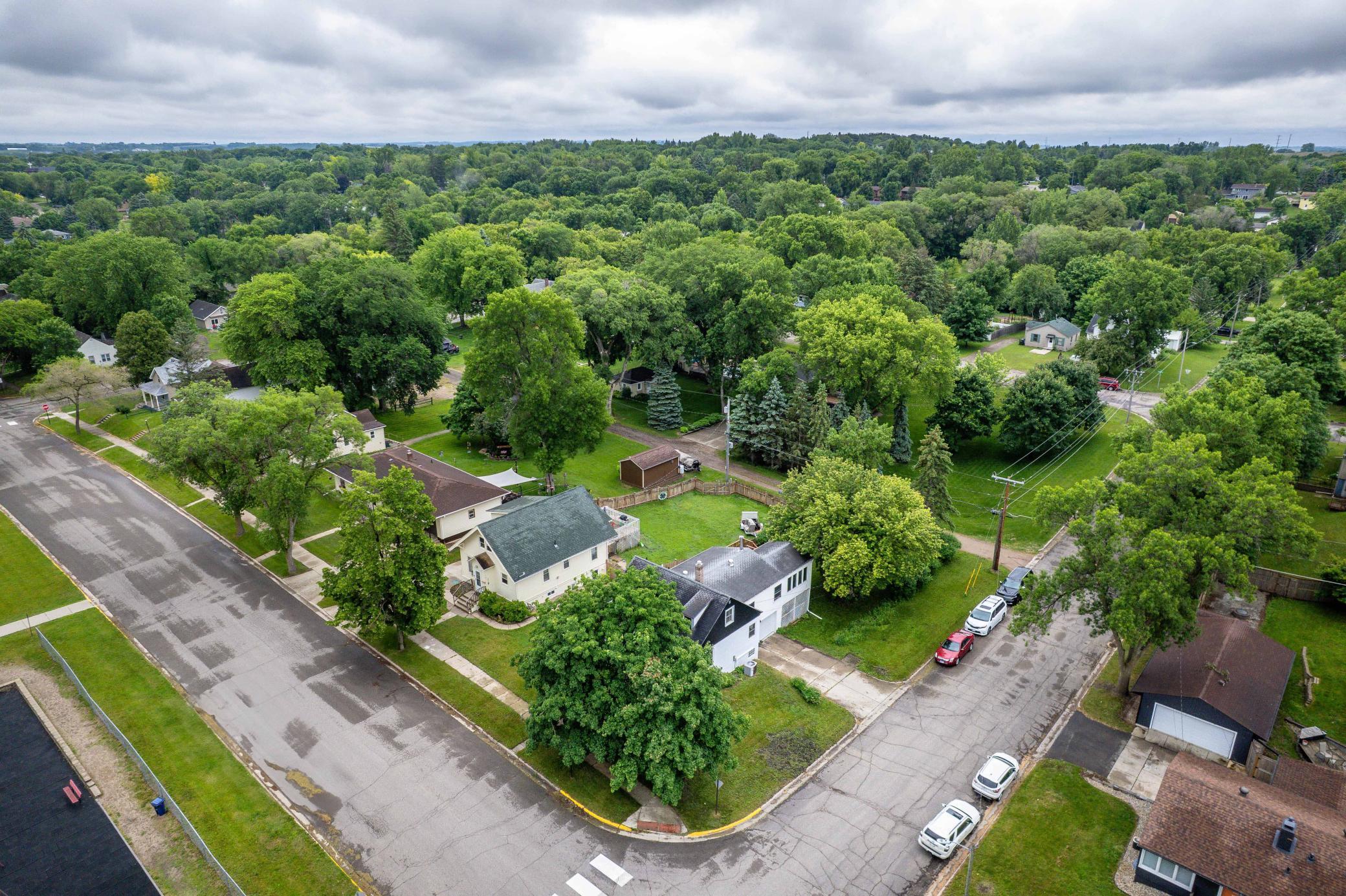 327 W Channing Avenue