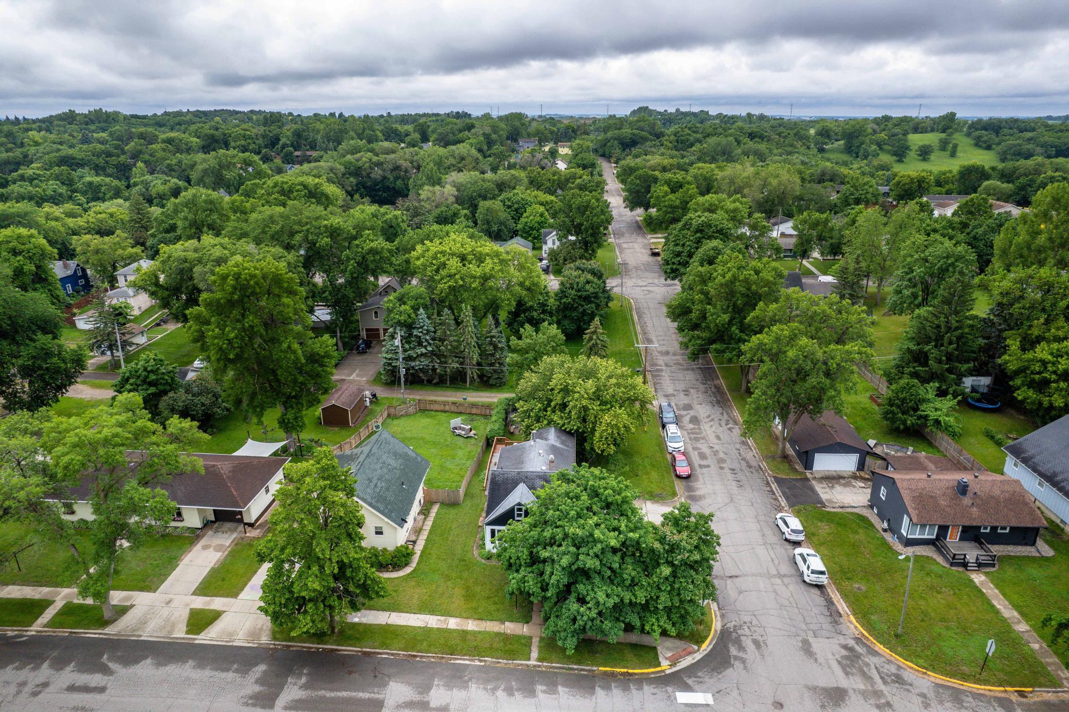 327 W Channing Avenue