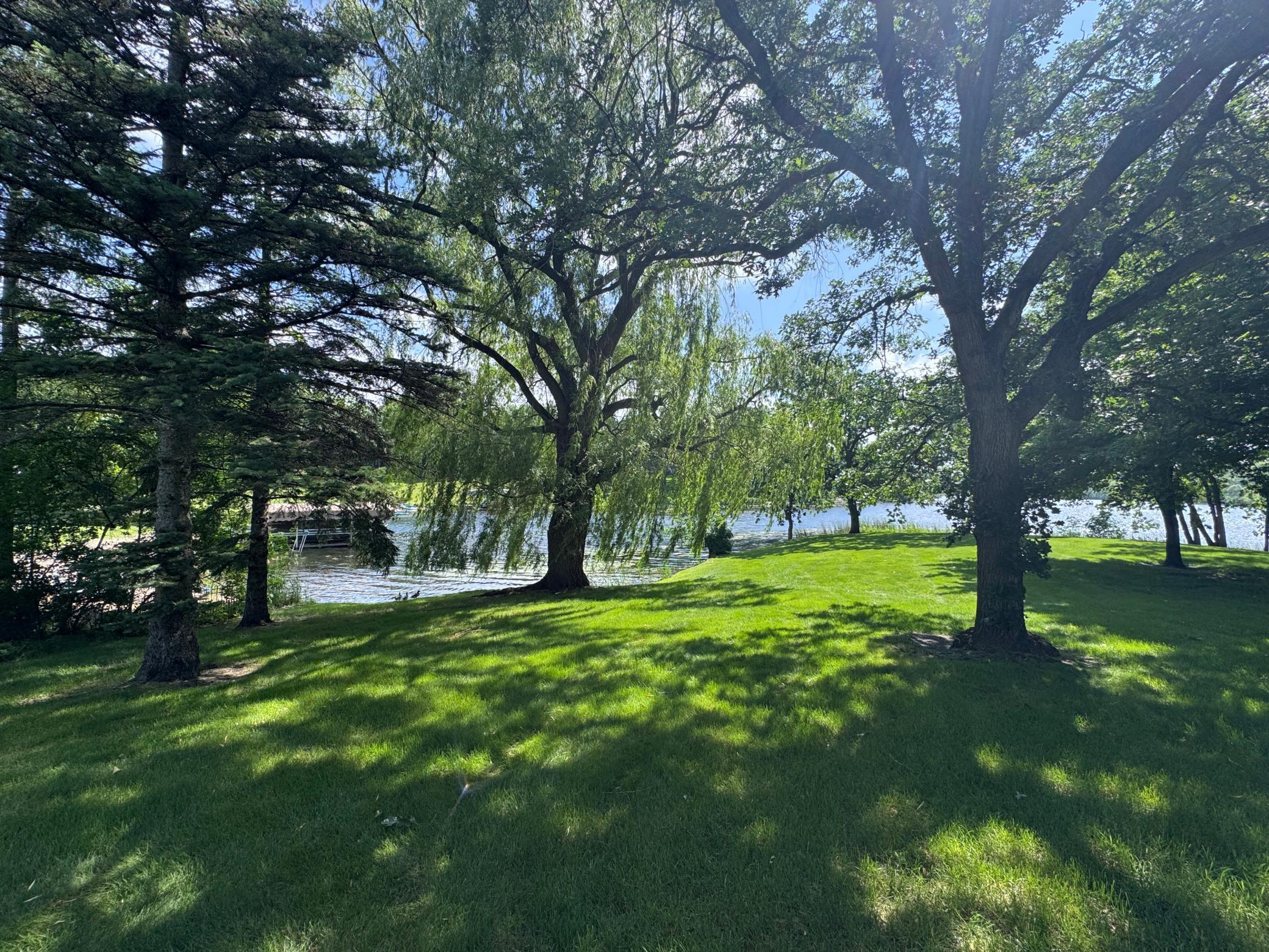 2814 Lakeview Drive